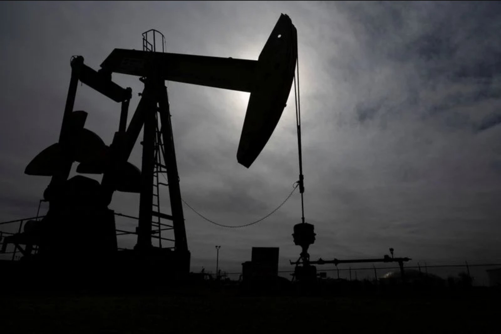 Falling Oil Eases Strain on Nervous Markets as Traders Eye Nvidia and July PCE