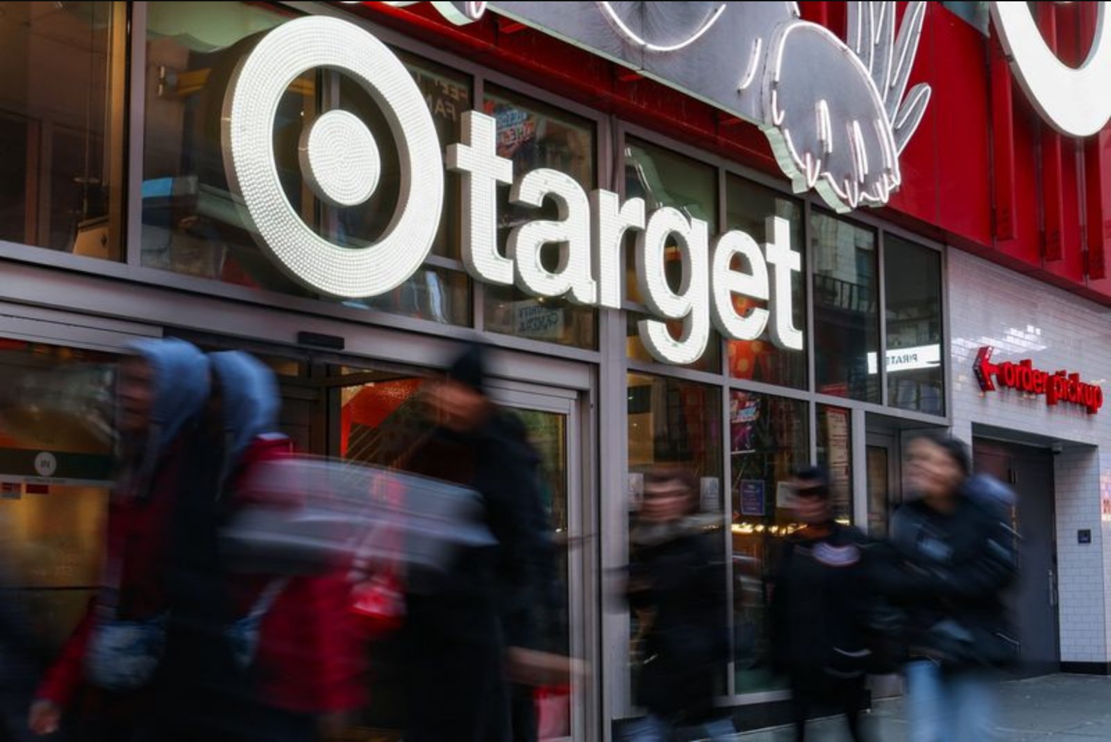 Target Boosts Annual Sales Outlook as New CEO’s Investment Push Produces Early Gains