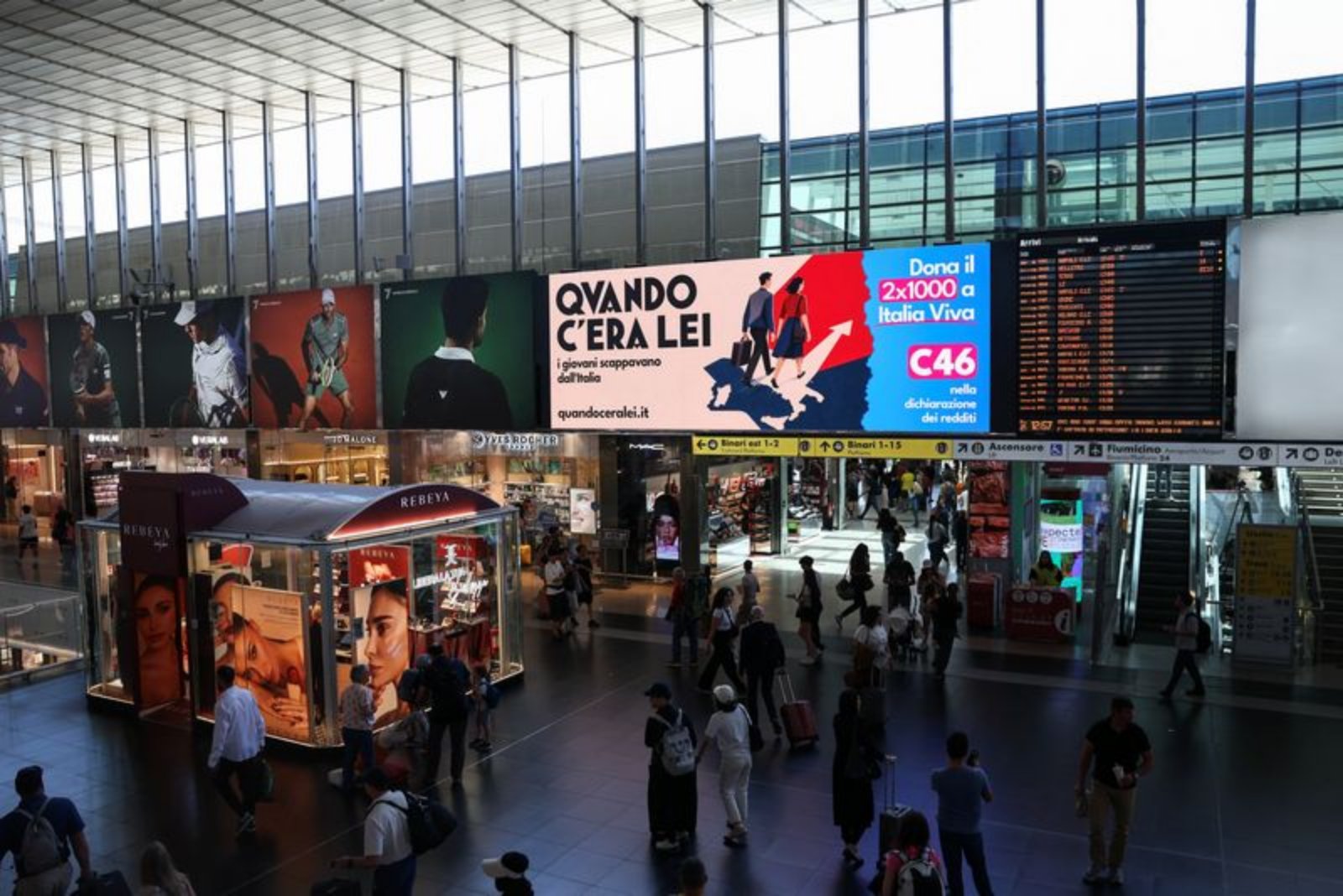 Mussolini-style Posters Target Meloni Ignite Debate Over Censorship and Rail Reputation