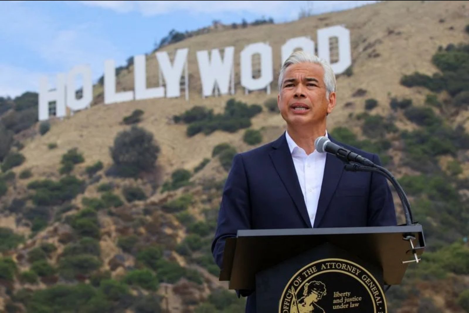 States File Suit to Block Paramount’s $110 Billion Purchase of Warner Bros. Discovery