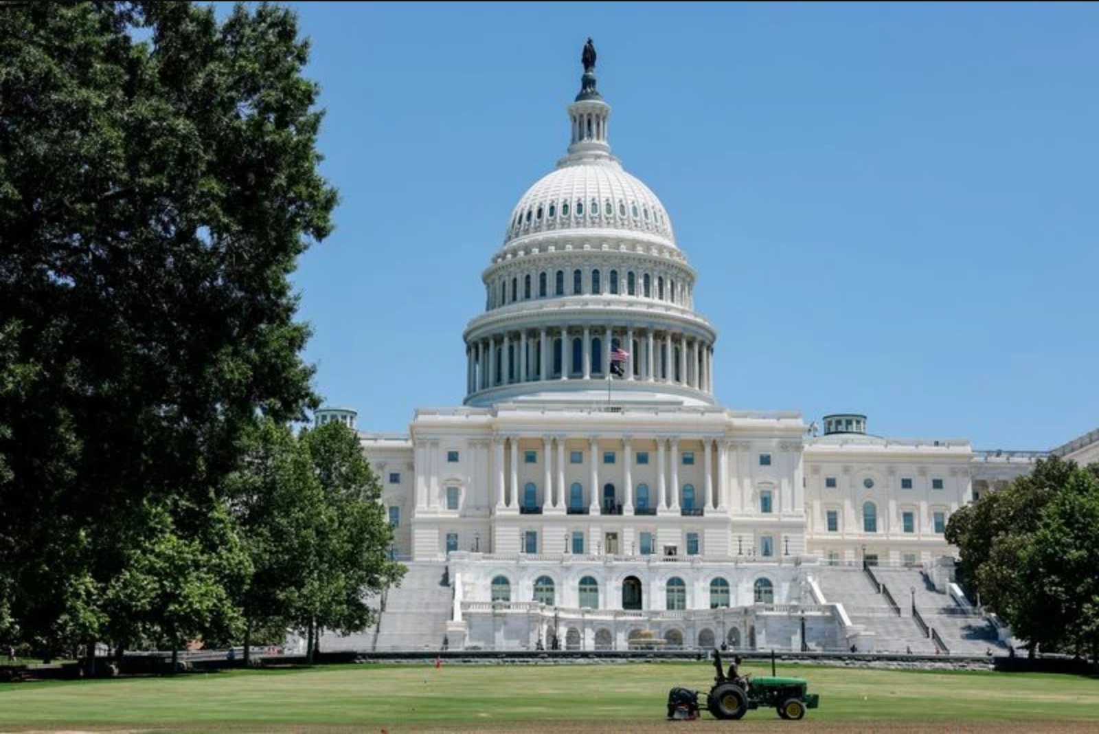 Senate Republicans Face Choice on Trump’s Contested $1.8 Billion ‘Anti-Weaponization’ Fund Ahead of ICE Funding Vote