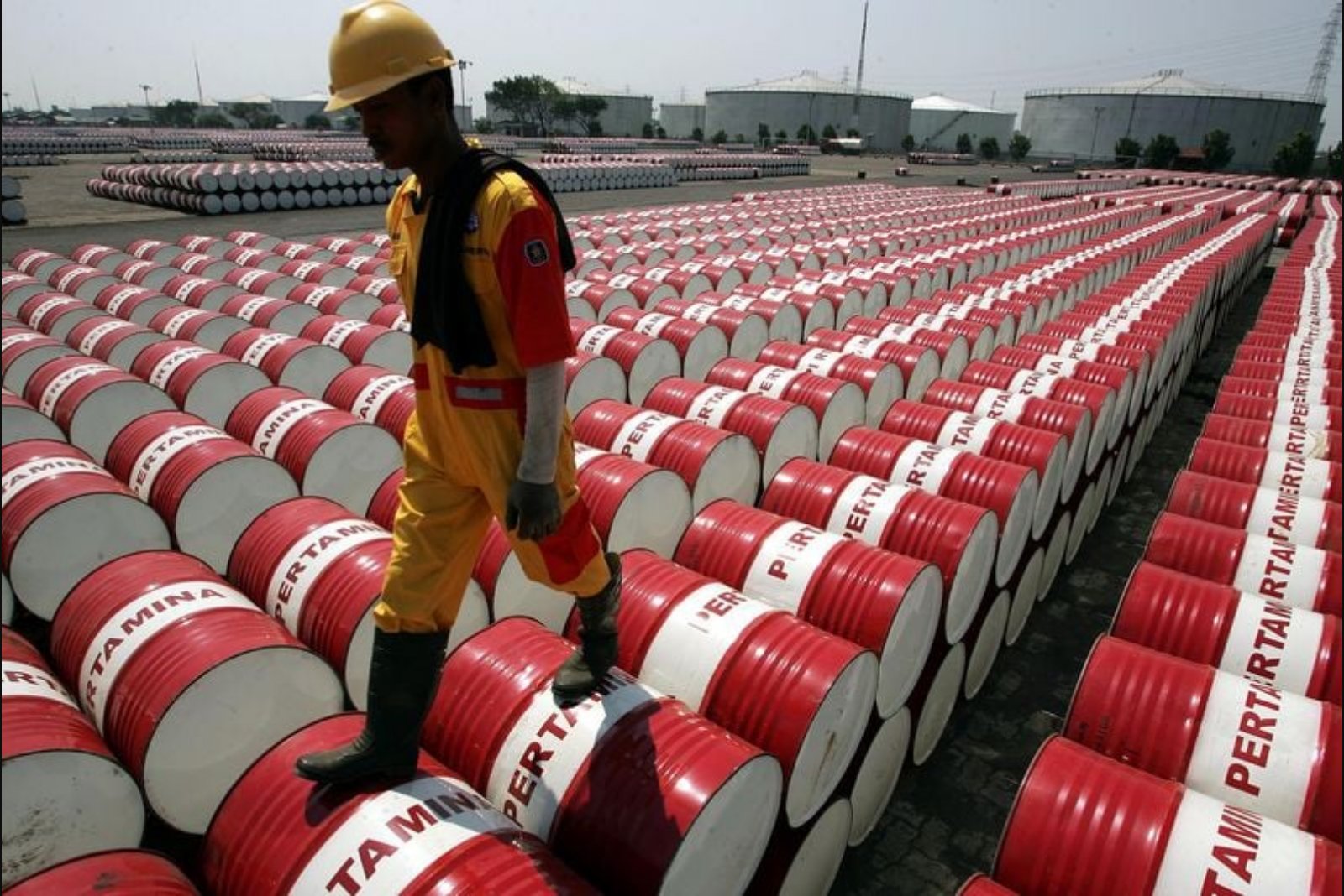 Beyond Vehicles: Why Global Oil Use Is Poised to Keep Rising Into the 2030s