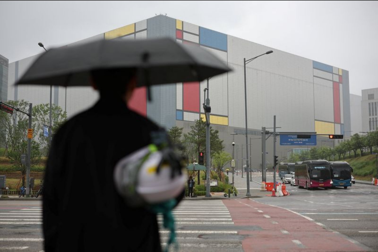 Samsung’s pay standoff shows fresh ruptures even after last-minute pact