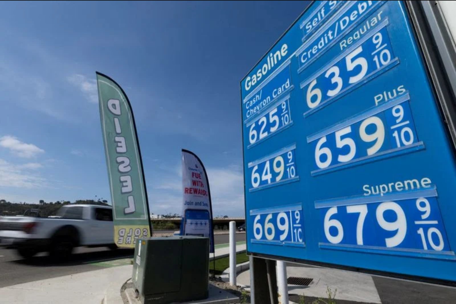 White House Seeks Broader Small-Refinery Waivers to Lower Pump Prices