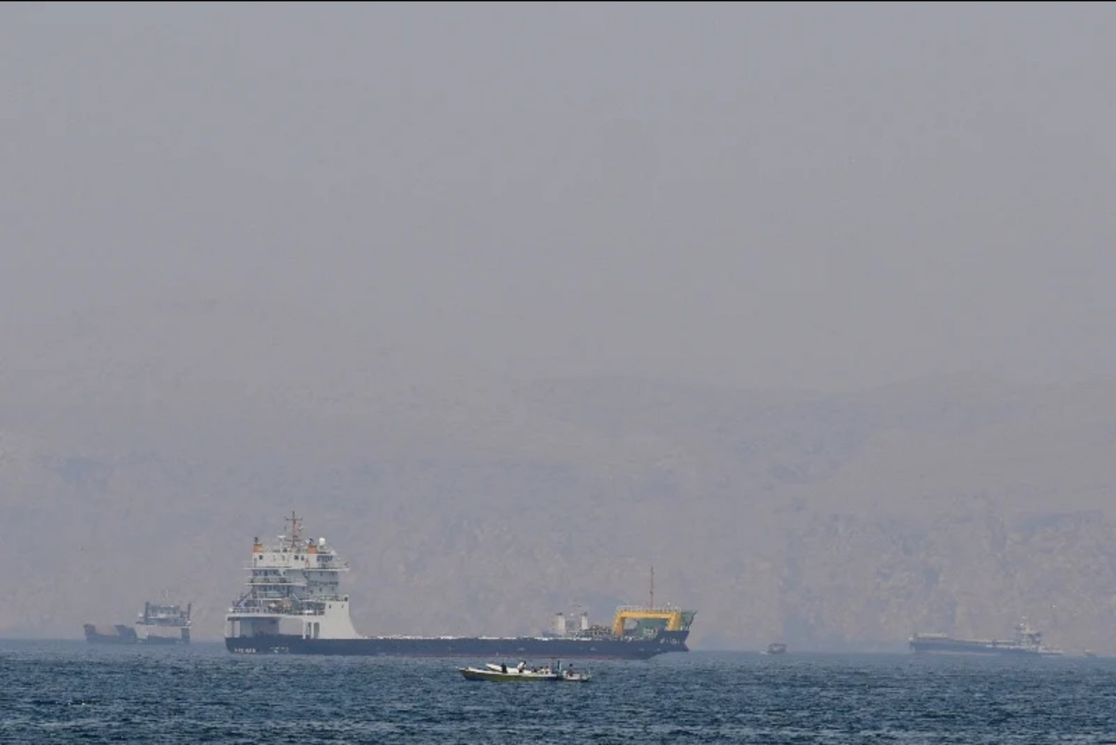 Ship Movements Through Strait of Hormuz Drop to Single Digits Over Weekend, Tracking Data Shows