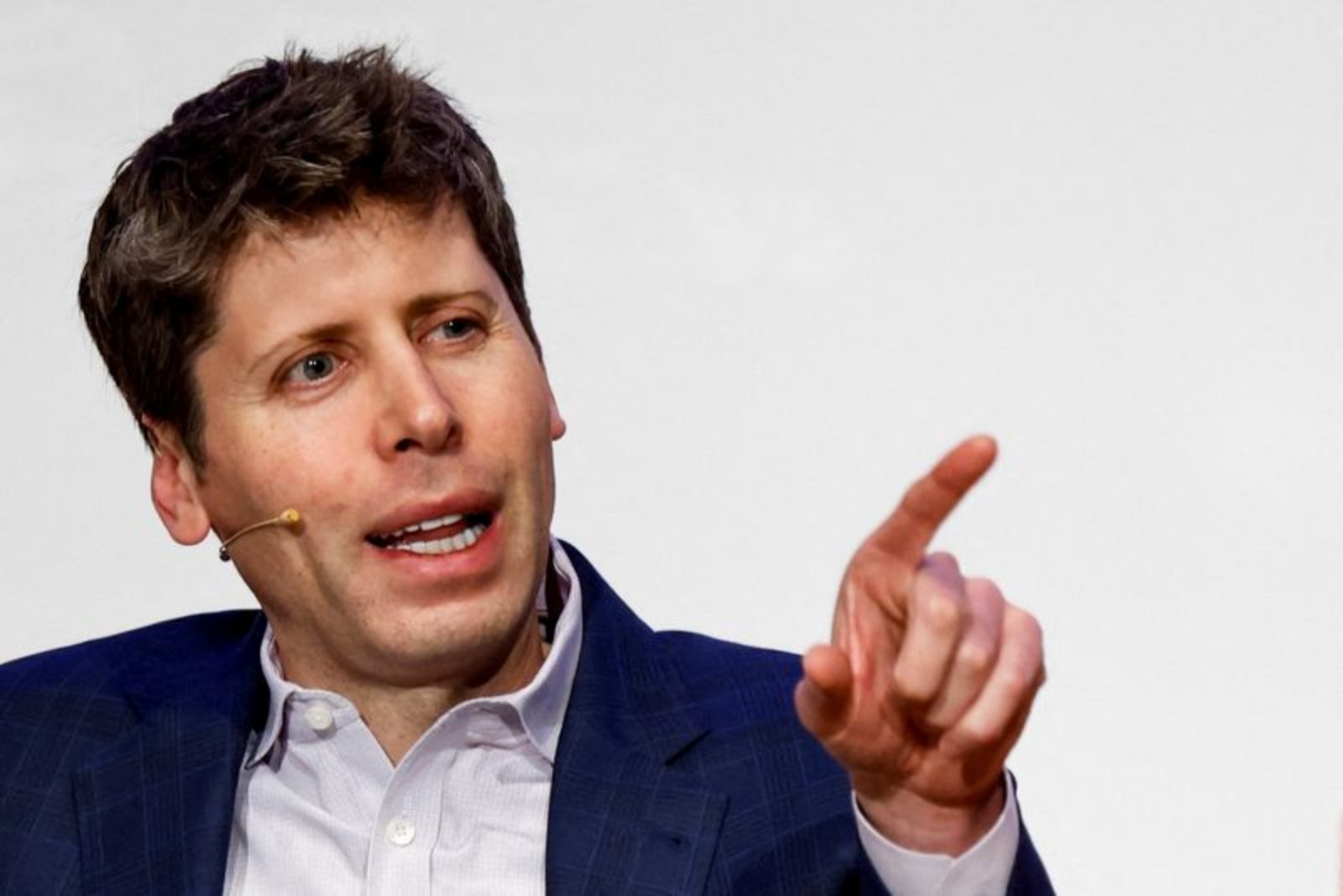 Altman: Rapid AI Uptake Has Not Triggered a Global 'Jobs Apocalypse'