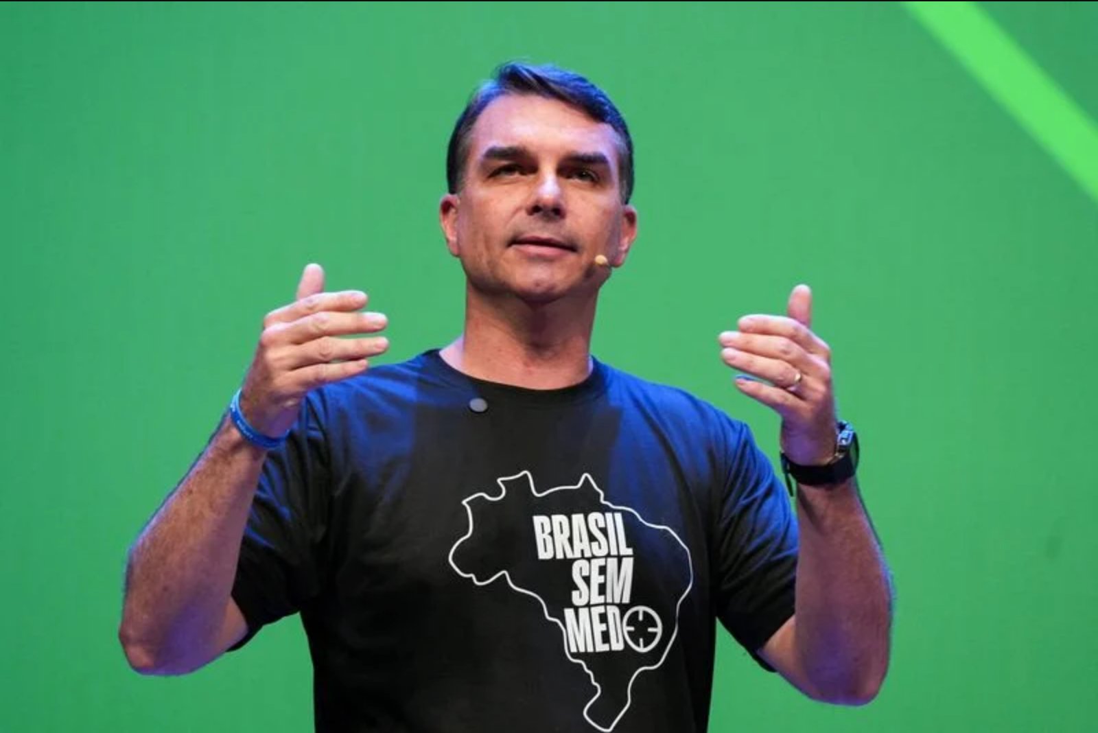 Flavio Bolsonaro Signs Up to Testify Against Proposed U.S. 25% Tariff on Brazilian Goods