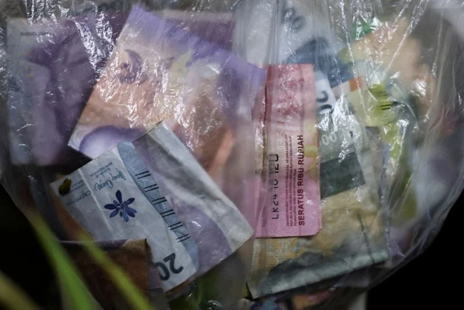 Bank Indonesia and Finance Ministry Agree to Lift Yields to Lure Inflows and Stabilize Rupiah