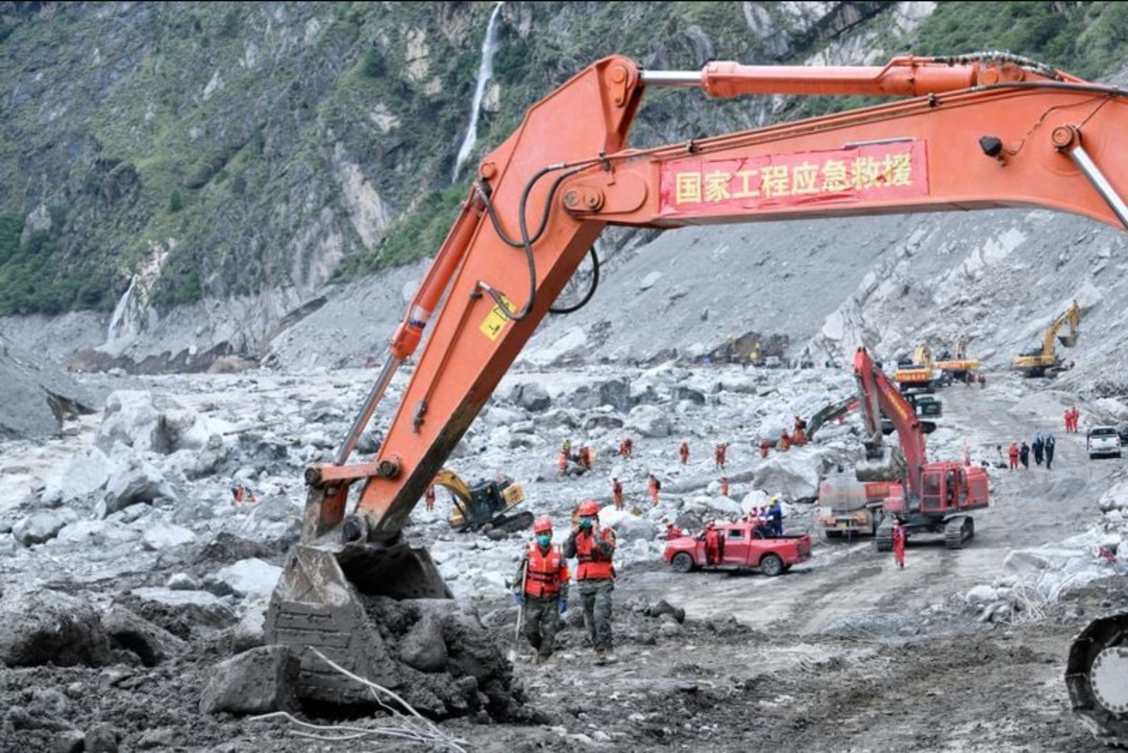Nepal to Rebuild Tens of Thousands of Homes as Search Continues for the Missing