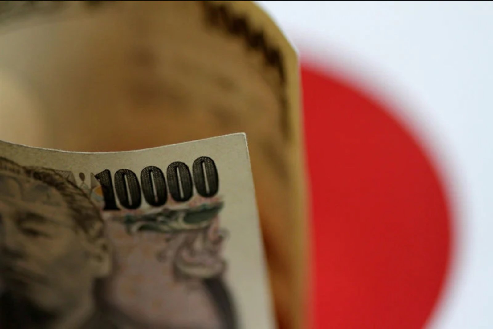 BofA Flags 155 in USD/JPY as a Pivotal Level for Currency Dynamics