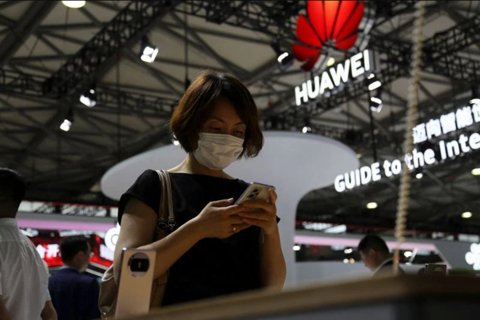 China’s 618 smartphone sales fall 13% as memory cost pressures curb discounts