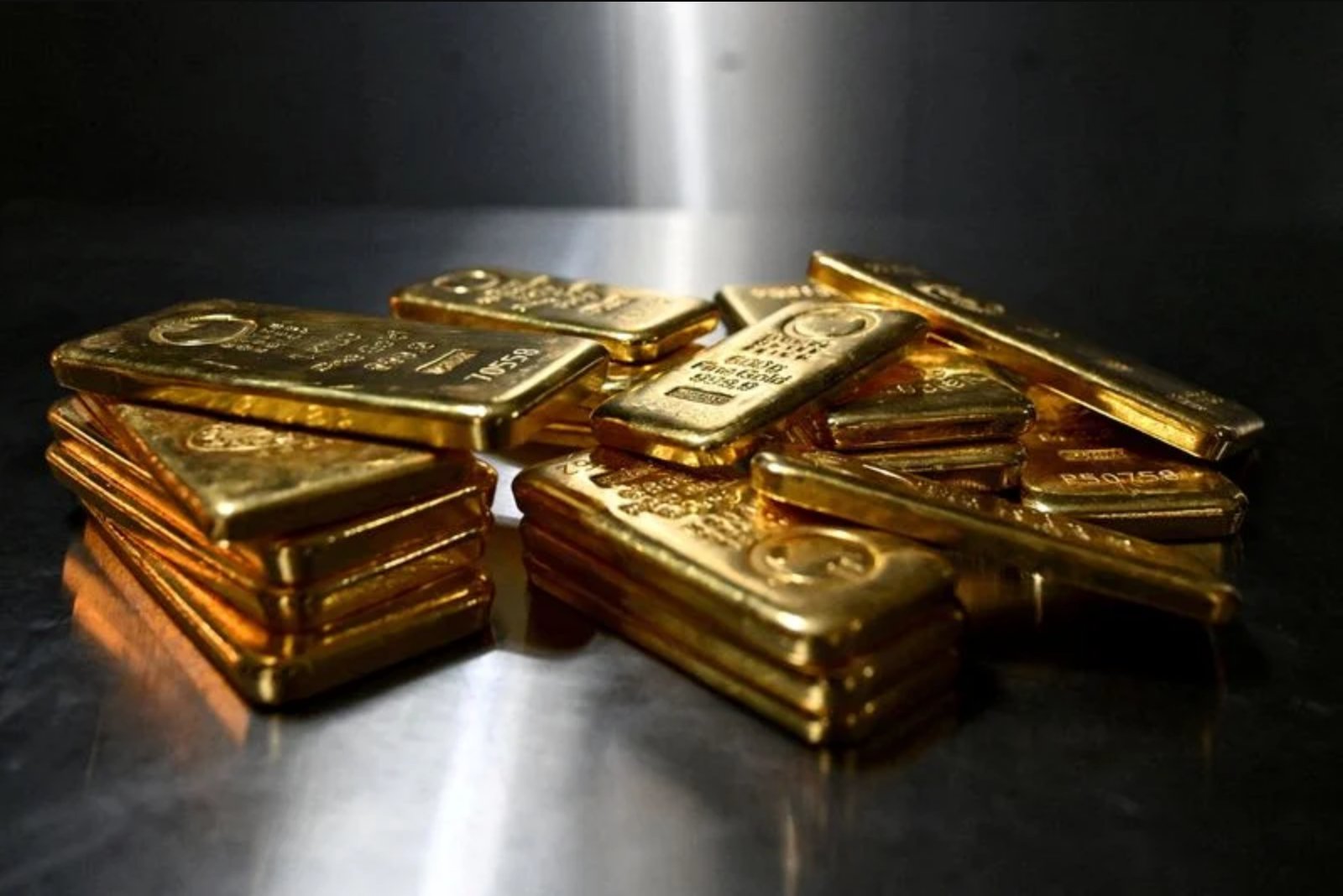 Rising Gold Prices Spur New Zealand to Fast-Track Mines, Testing '100% Pure' Identity