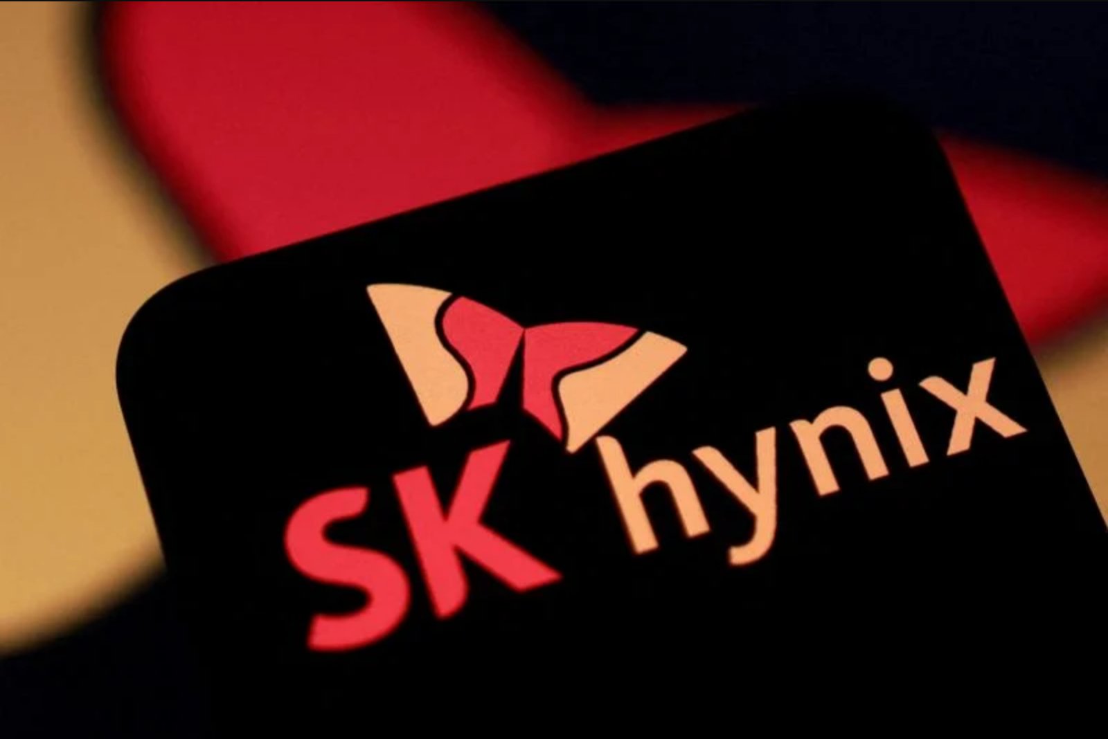 SK Hynix Weighs Modest Underwriting Fee Ahead of U.S. ADR Listing