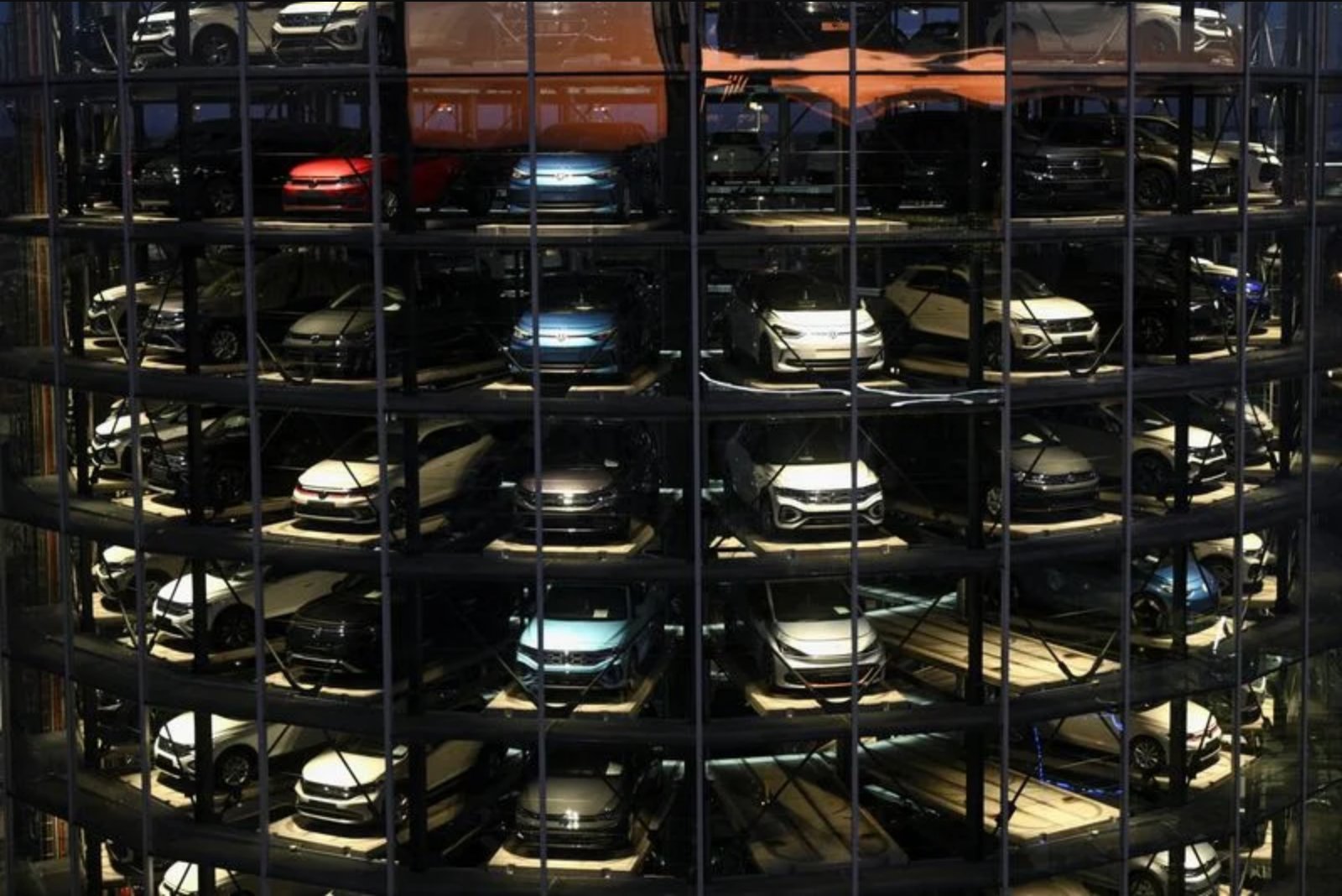 How the Volkswagen Law and a Layered Ownership Web Shape Europe’s Largest Automaker