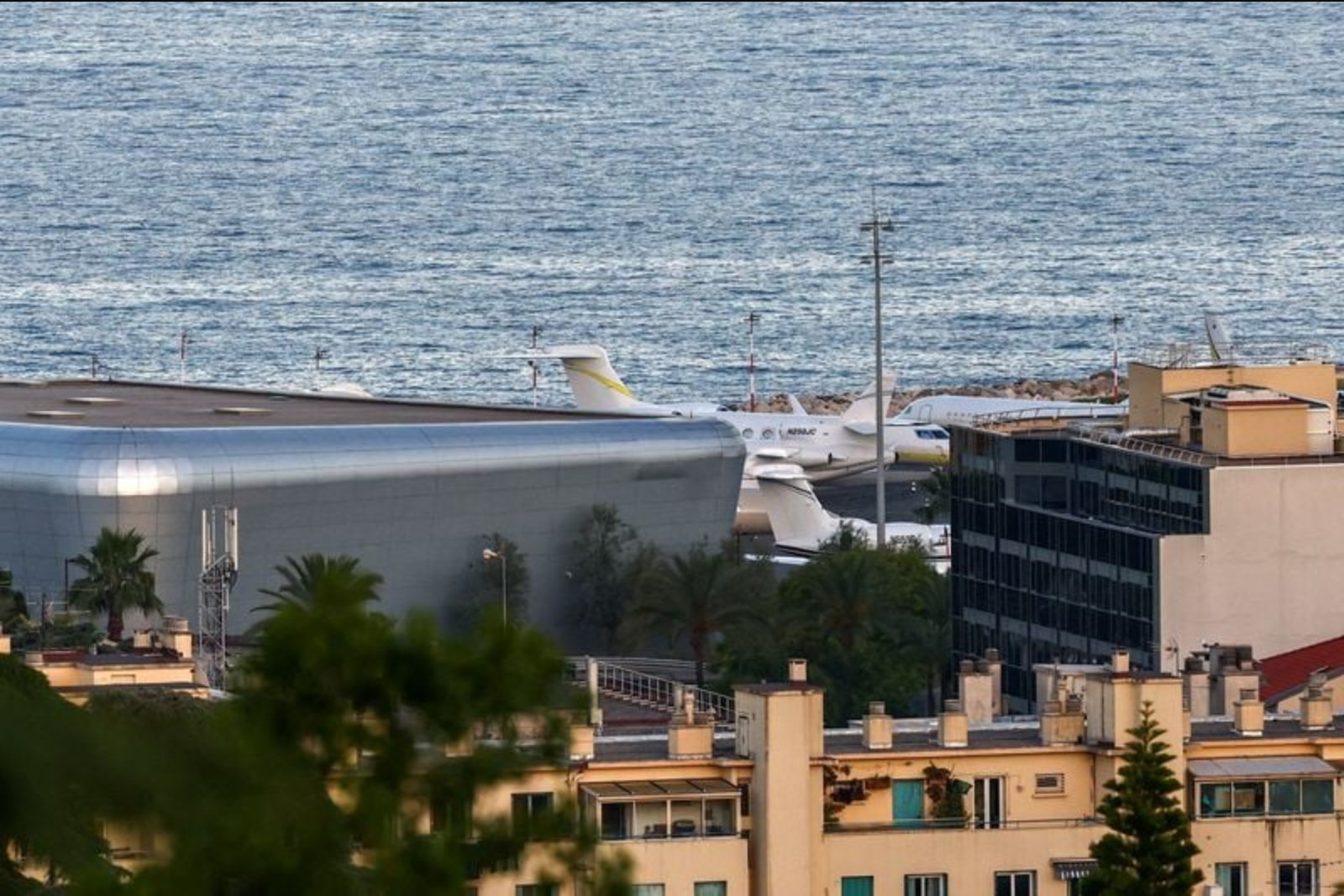 AI Windfalls and SpaceX Listings Drive Surge in Demand for Private Aircraft
