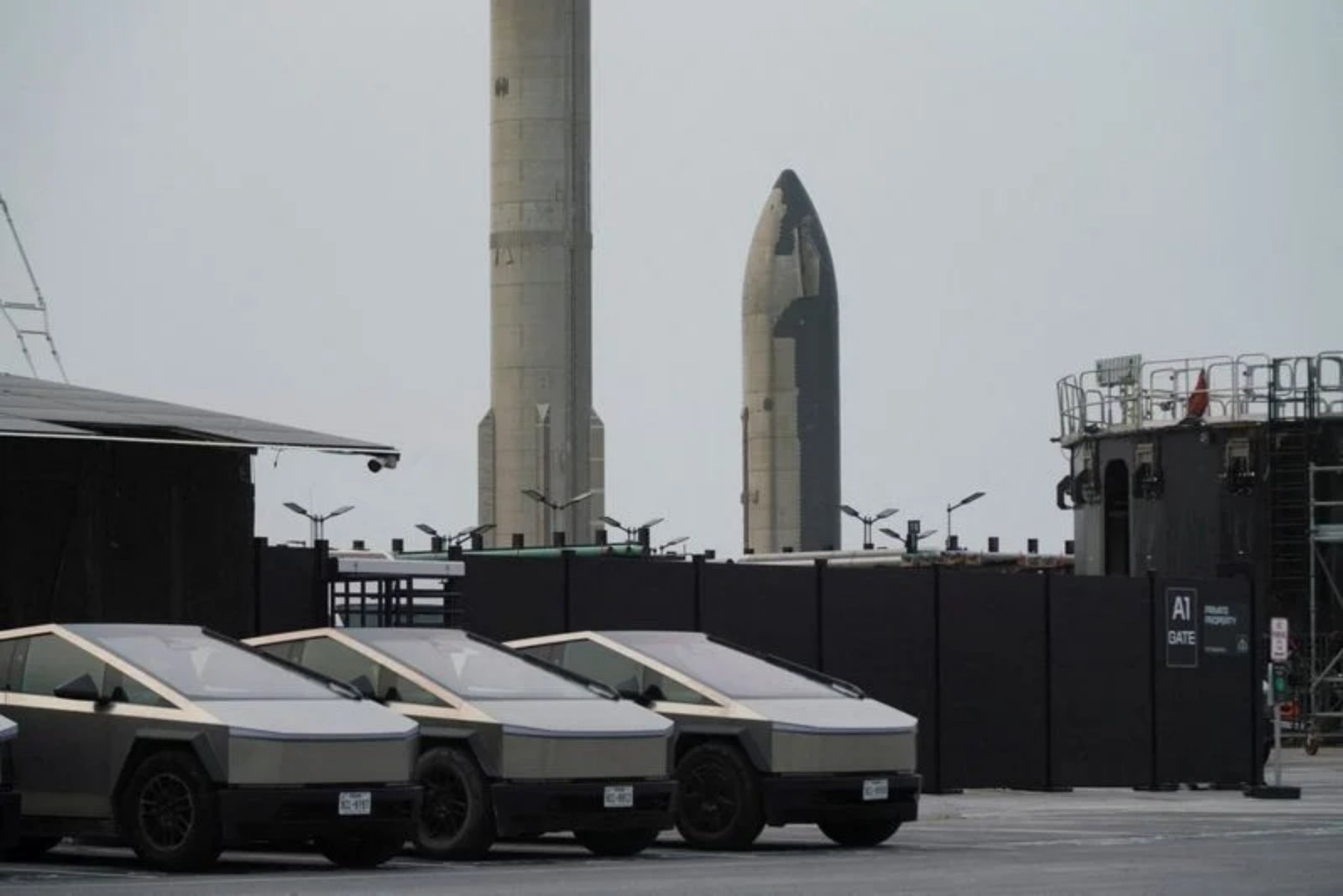 SpaceX Widely Recognized by Americans Ahead of IPO, Poll Shows