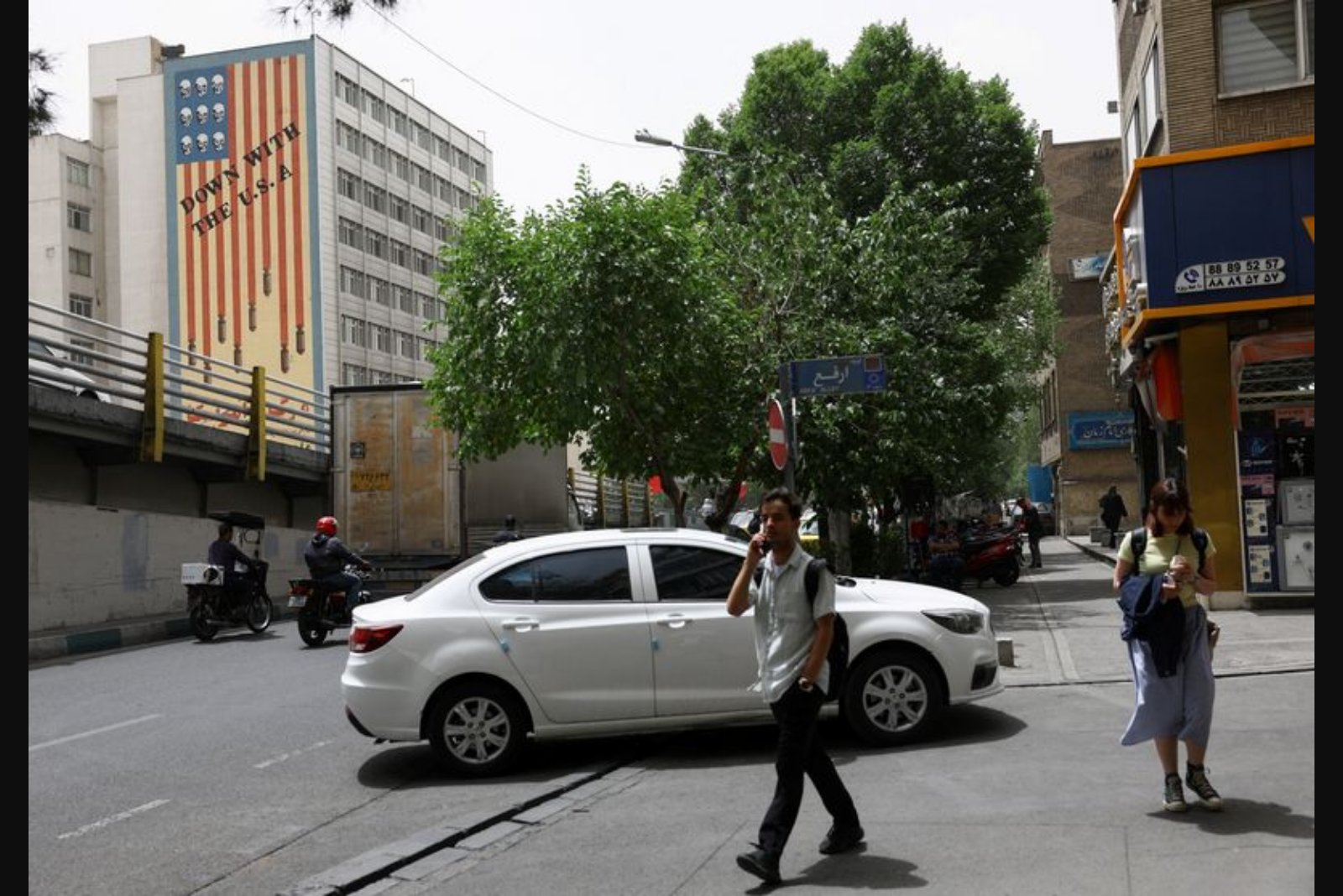 Tehran Weighs U.S. Proposals as Trump Says He Can Wait a Few Days