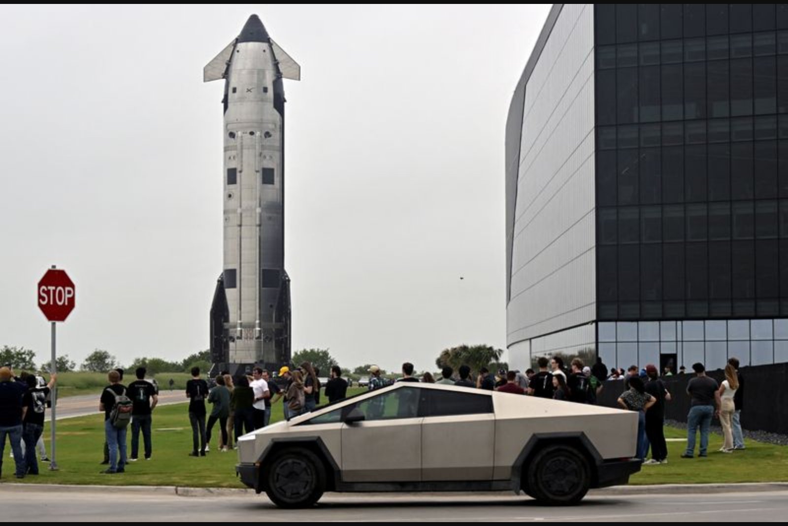 Starship V3 Readied for 12th Uncrewed Test Flight as SpaceX Pursues Moon and Mars Capabilities