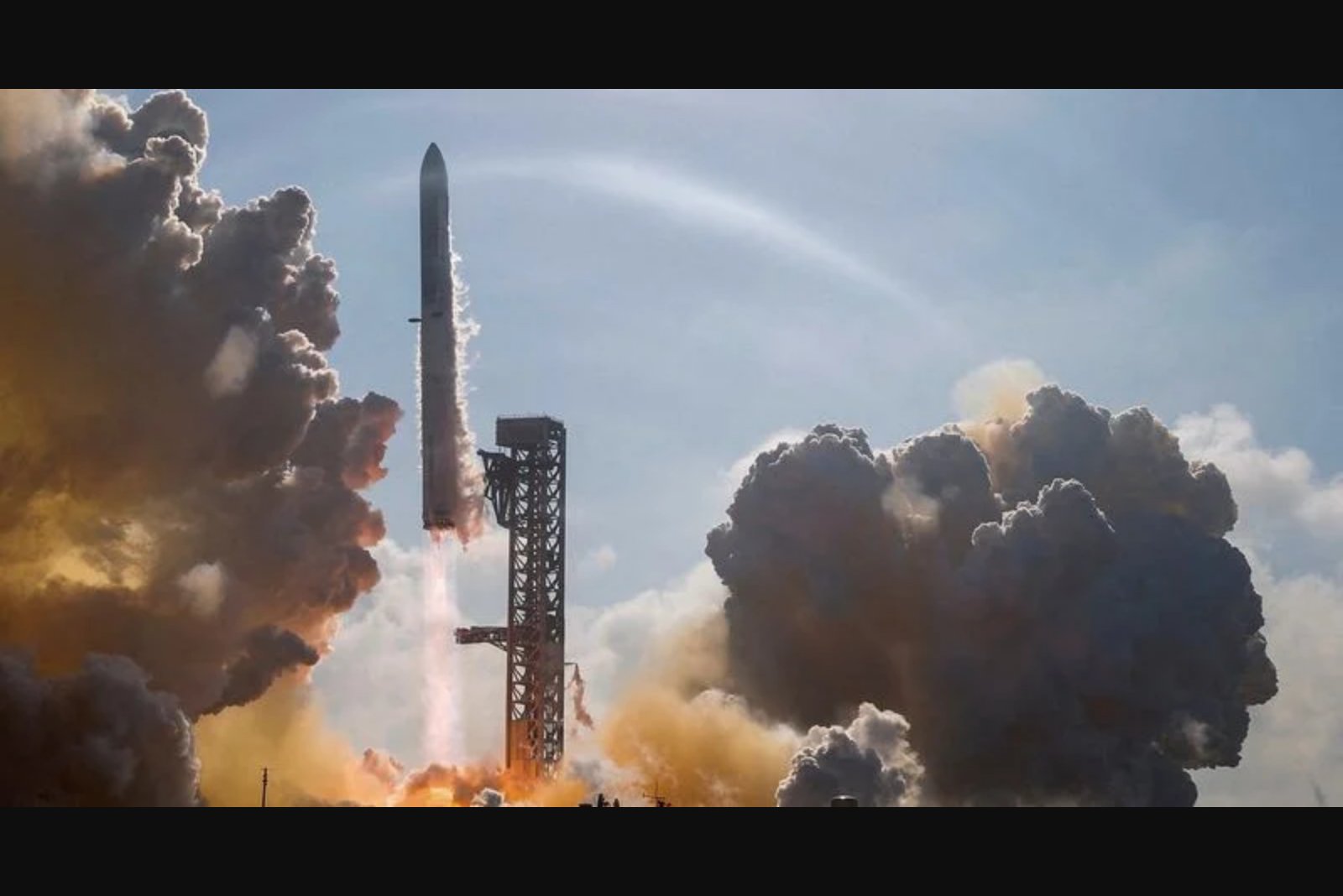 SpaceX Signals Firmness on $135 IPO Price as Roadshow Begins