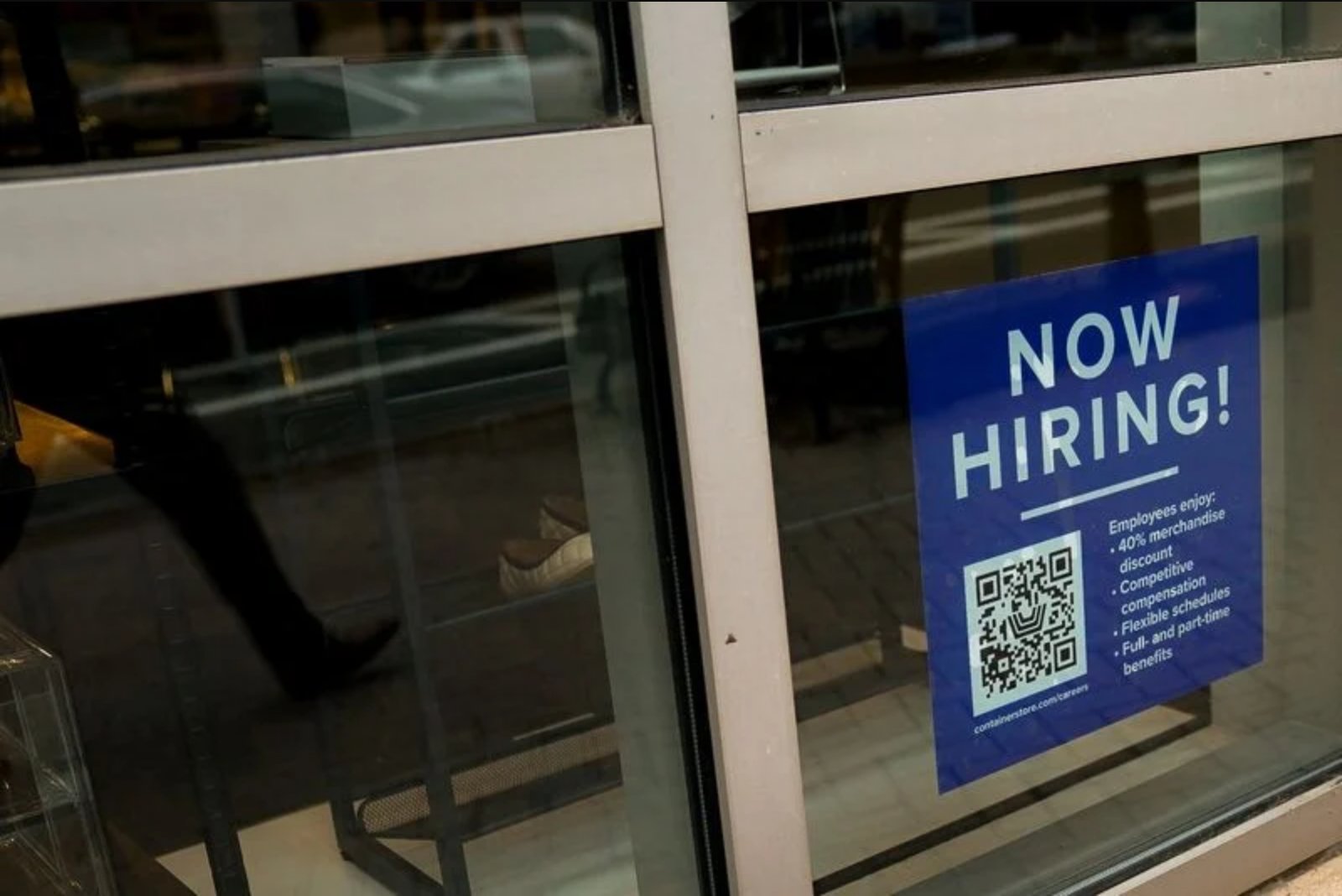 U.S. Job Growth Expected to Slow in May but Hold Steady Amid Mixed Headwinds