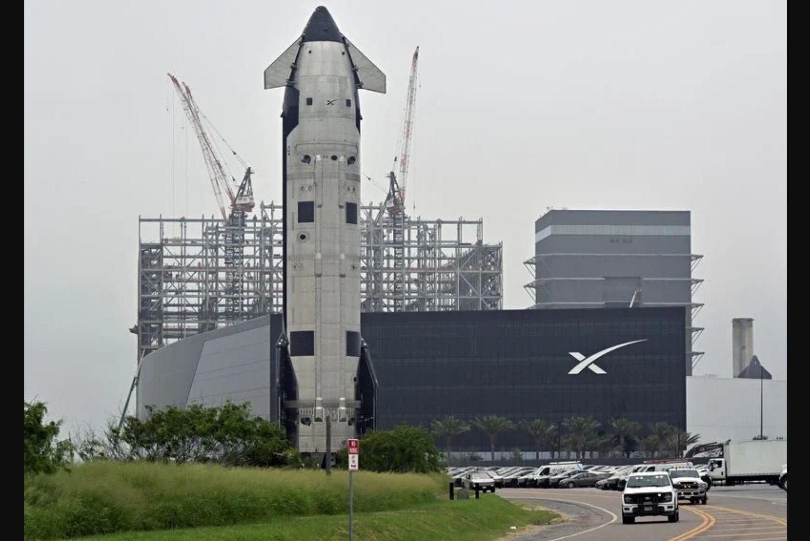 Anthropic Files Confidential US IPO Paperwork as AI and Space Firms Eye 2026 Market