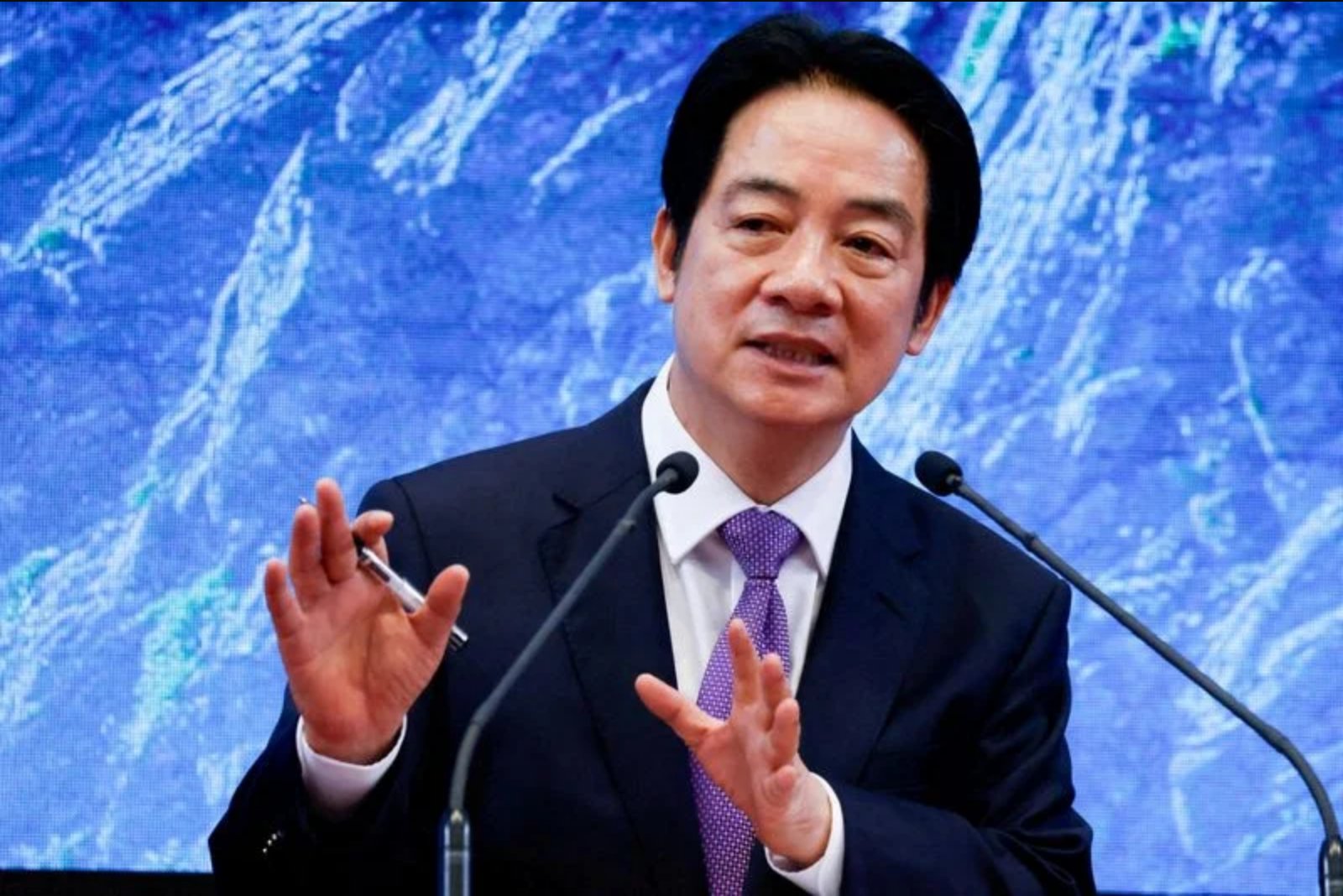 Taiwan Condemns Beijing After NYT Reporter Removed Following Presidential Interview