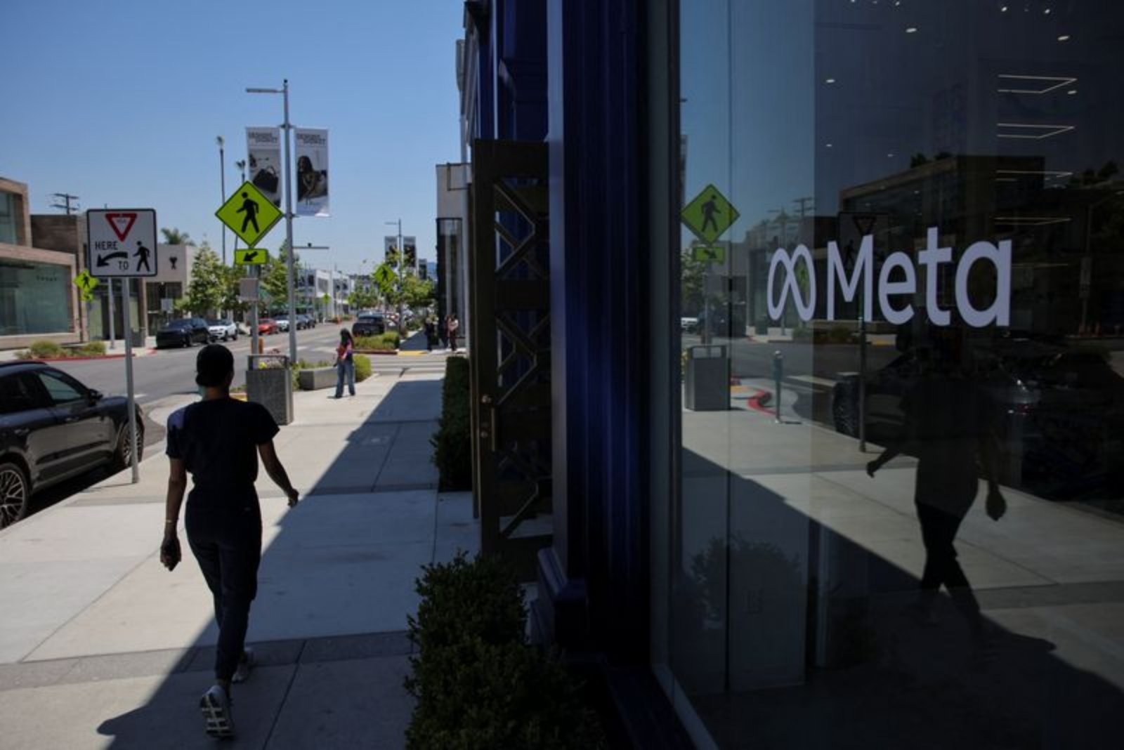 Meta’s Employee Click-Tracking Tool Raises EU Privacy Alarms as It Collects Cross-Border Data