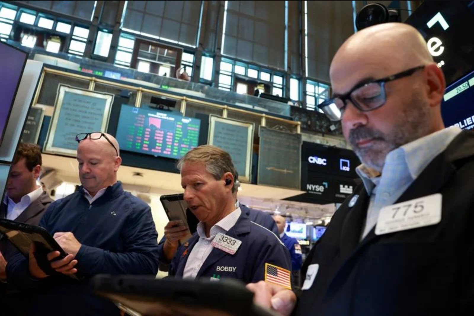 Chips, Ships and a Surge of Listings: Markets Navigate Mega-IPOs, Inflation and Middle East Tensions