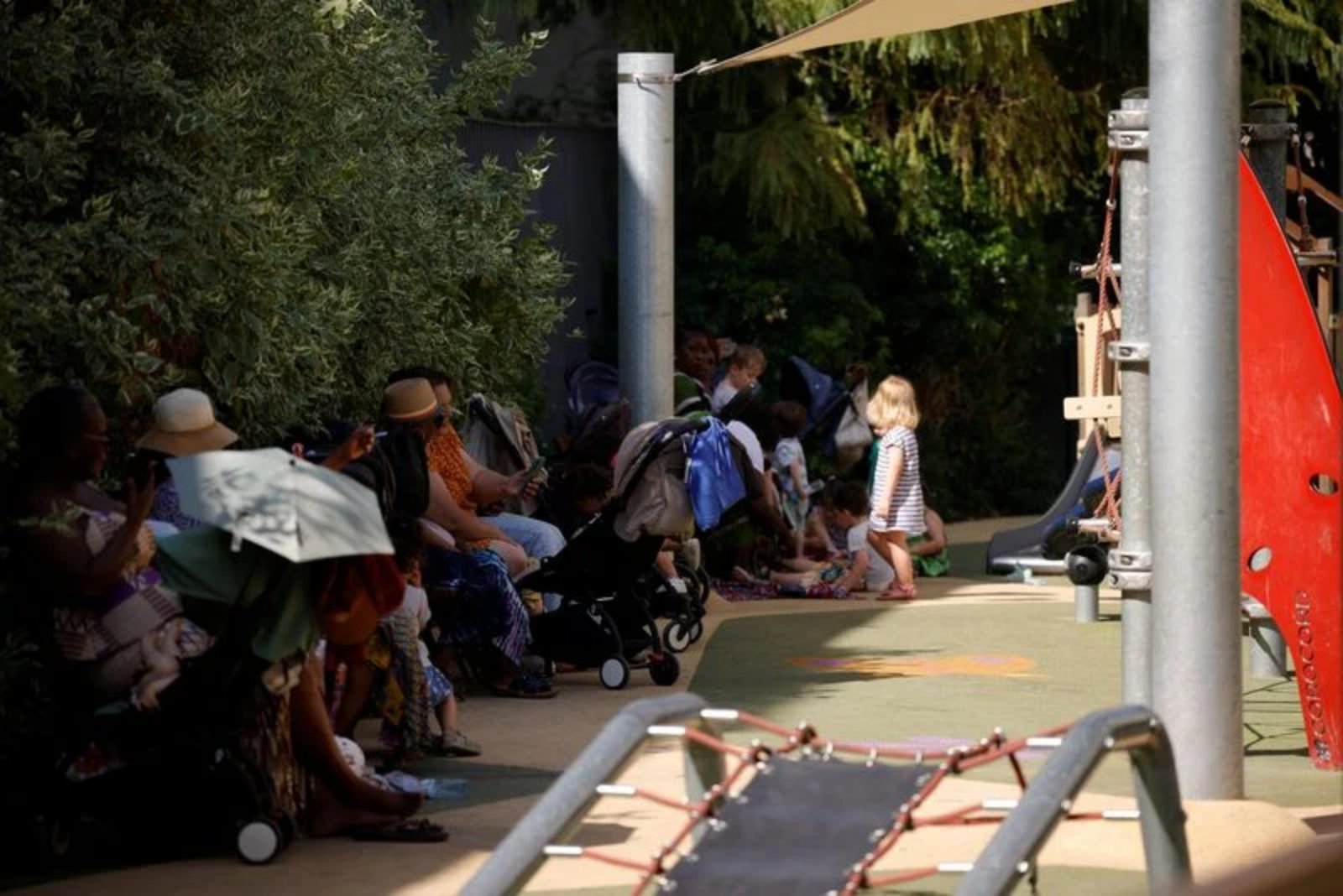 Record Heatwave Roils Western Europe as Three People Die in France