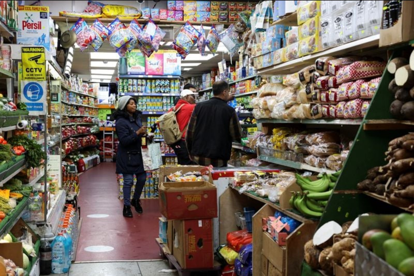 UK Grocery Inflation Eases to 3.0% as Shoppers Rely on Promotions, Worldpanel Says