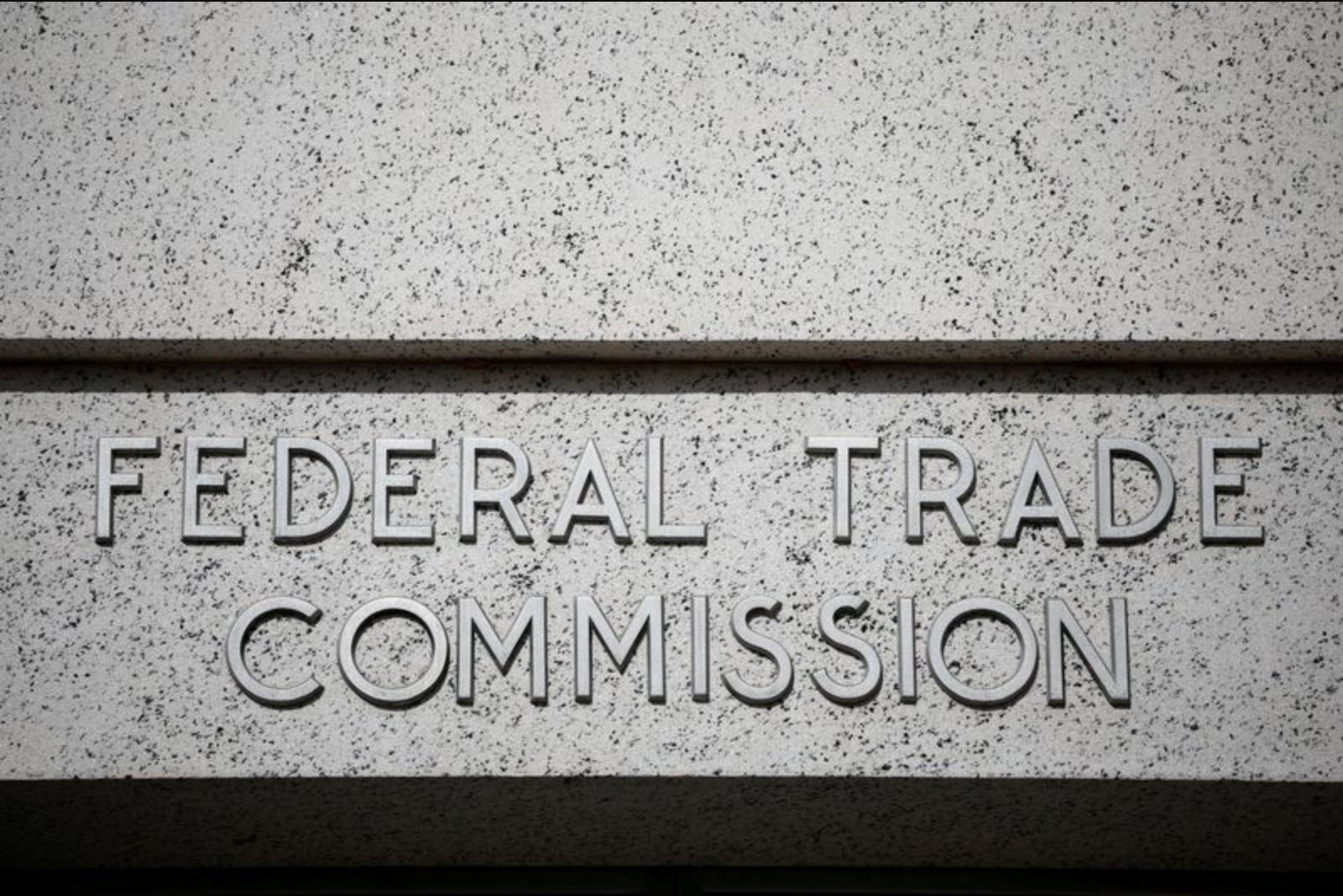 Children's Groups Ask FTC to Open Probe into Roblox Over Safety and Marketing Concerns