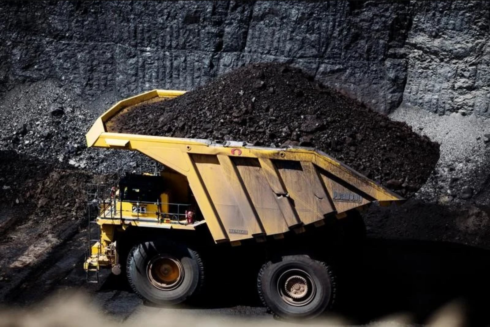 Coal output lags as Asian demand rises, keeping prices on edge for winter