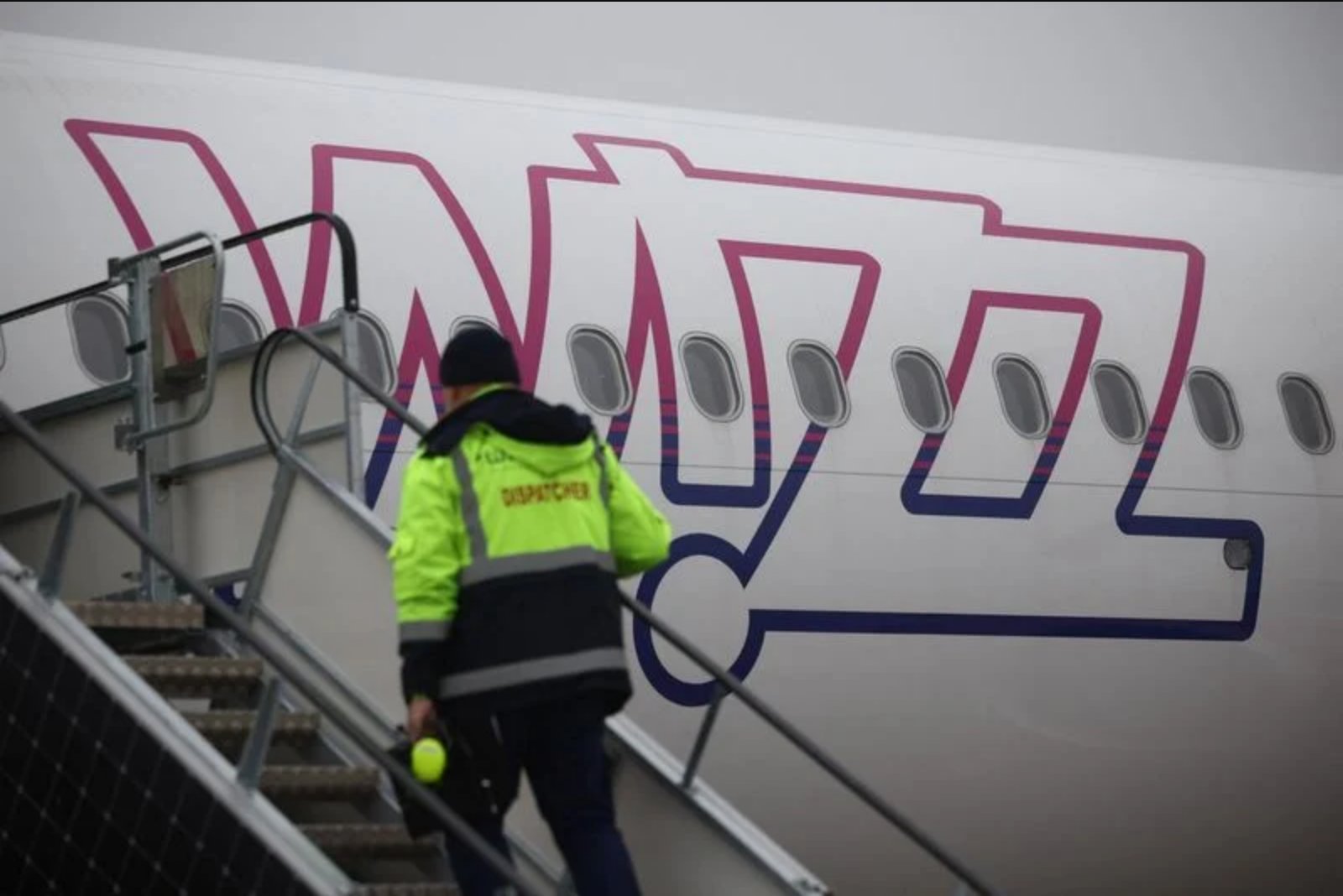 Wizz Air to Roll Out Starlink In-Flight Internet Across Fleet From 2027