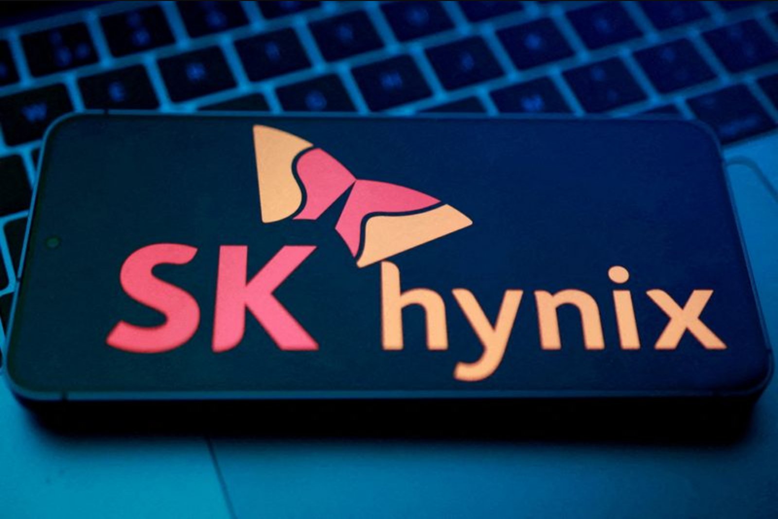 SK Hynix Surges Past 1,680 Trillion Won as AI-Driven Memory Rally Lifts KOSPI