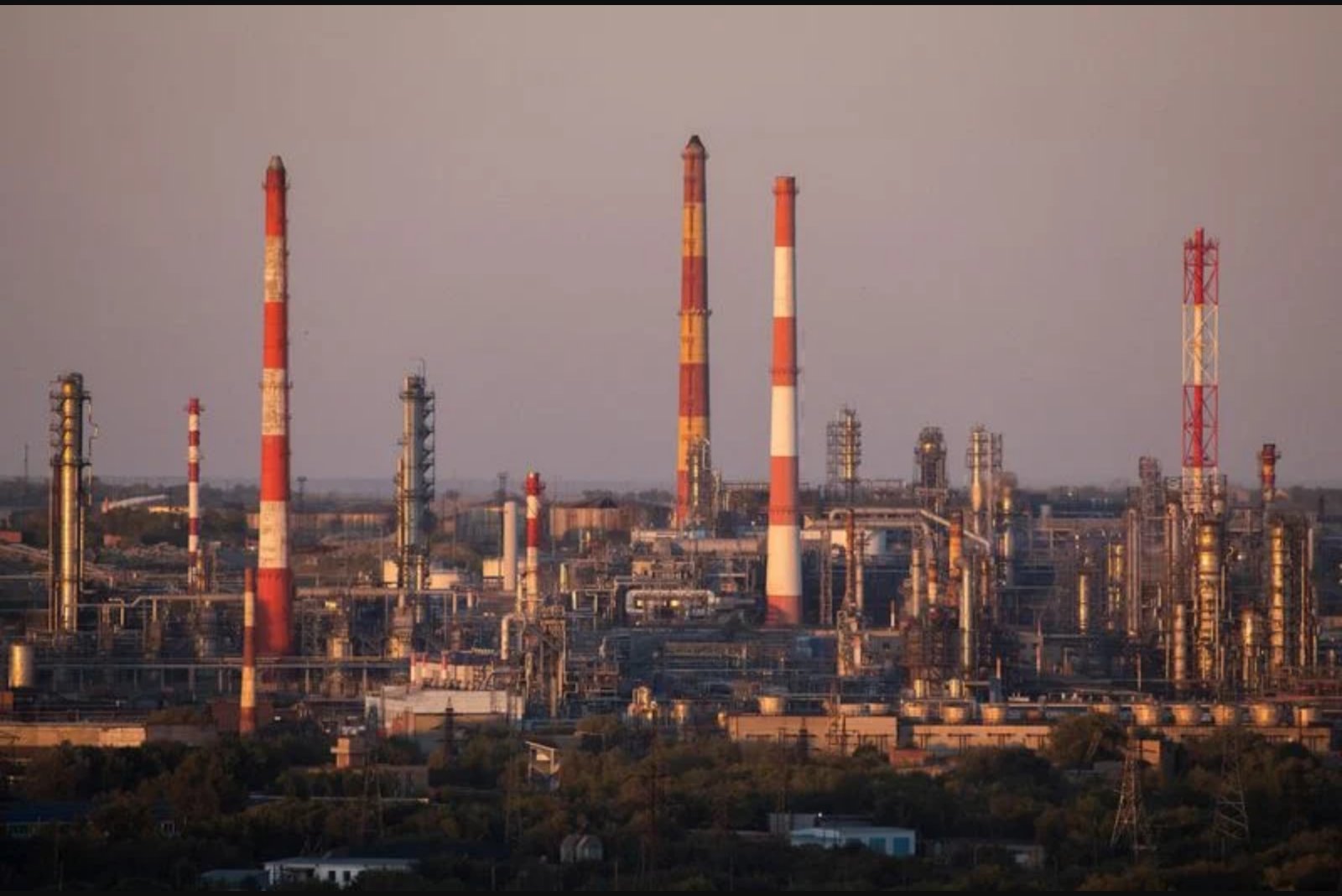 Russia Increases October Diesel Output After Export Quotas Issued Under U.S. Deal