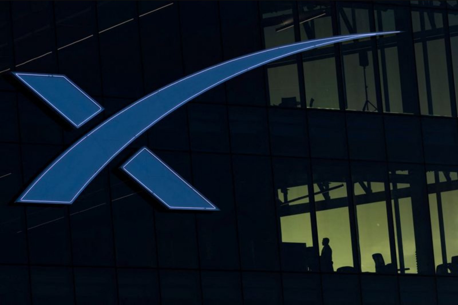 Space Force Selects SpaceX for $2.29 Billion Secure Military Data Network