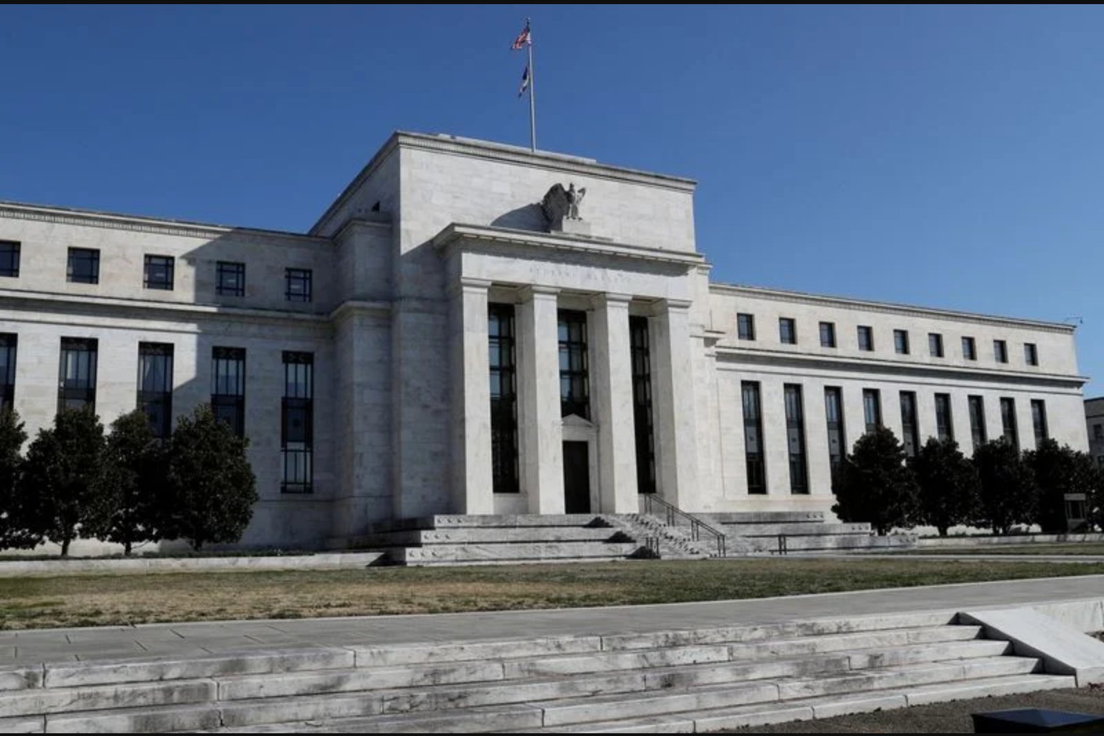 Fed Beige Book: Modest Economic Gain, Persistent Inflation Pressures Linked to Middle East Conflict