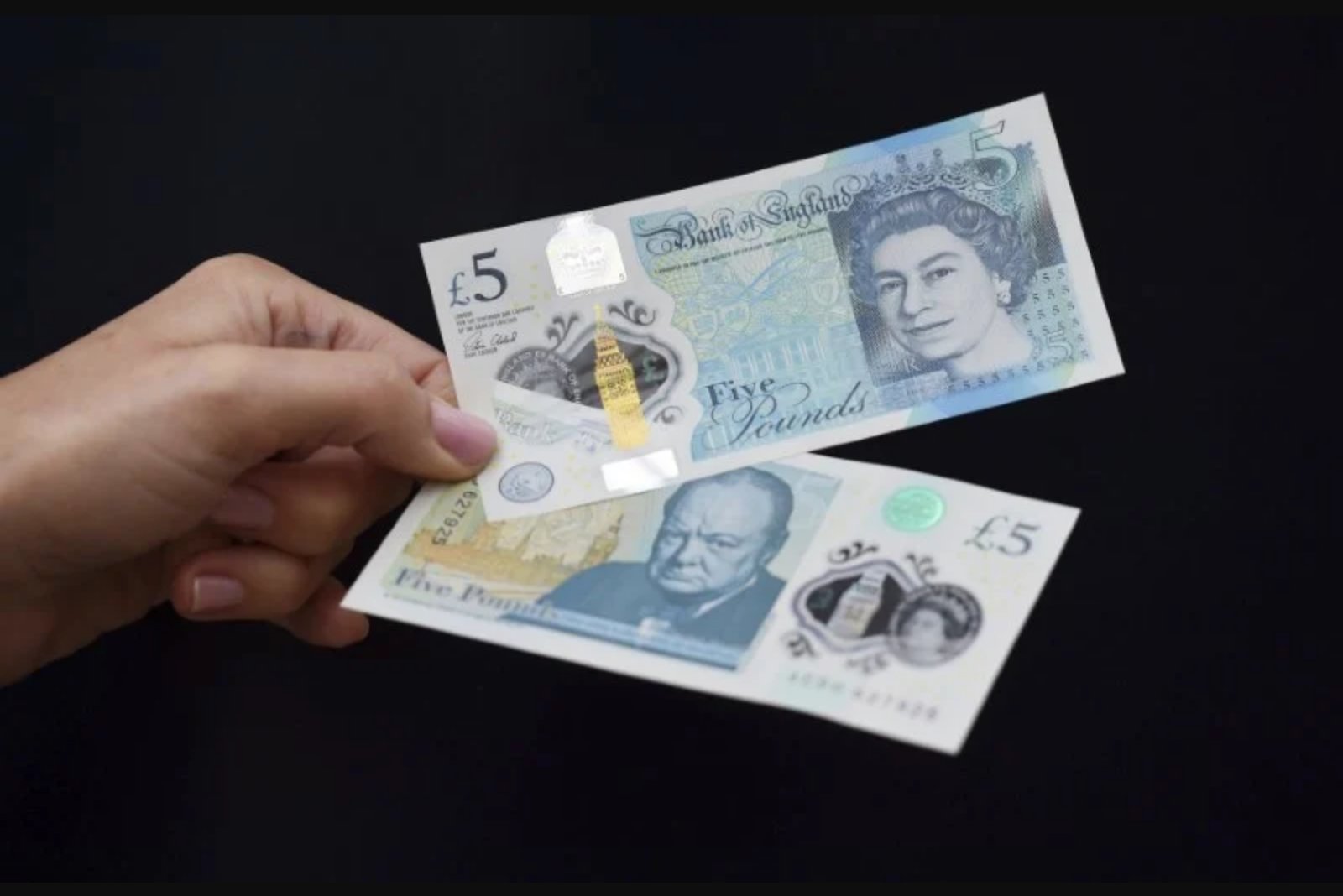 Pound drifts lower as euro sell-off hands the dollar fresh momentum