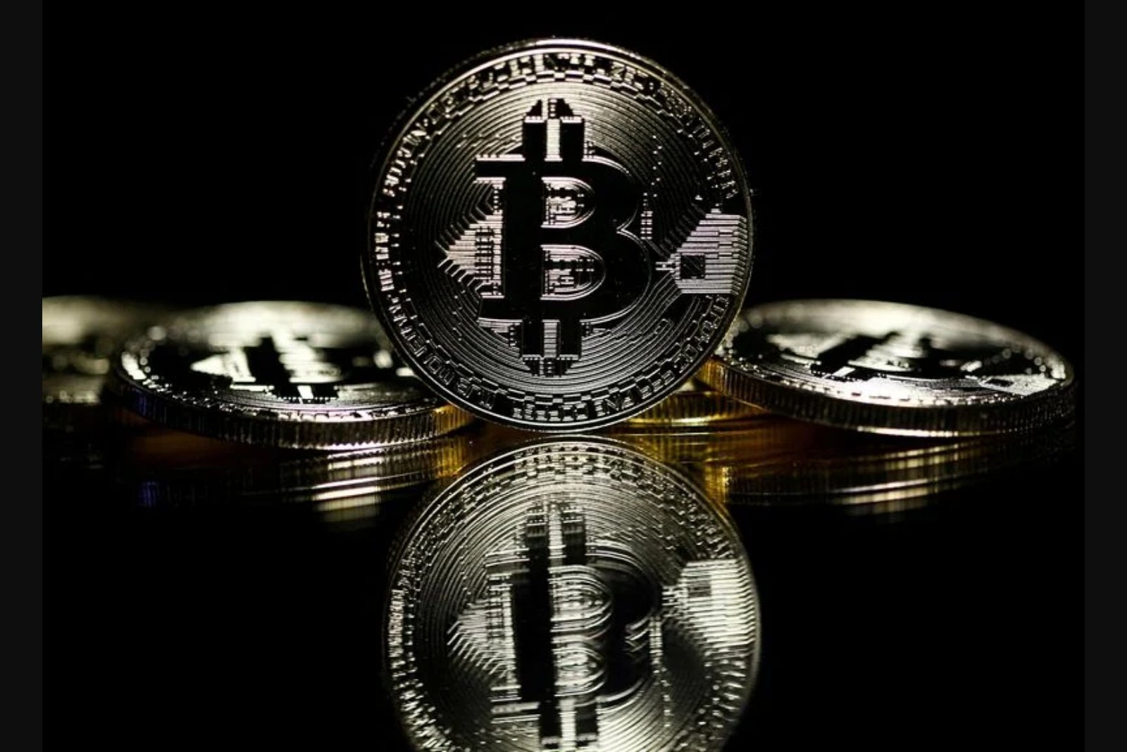 Strategy's Bitcoin Sale Authorization Raises Fresh Doubts About Public Crypto Treasuries