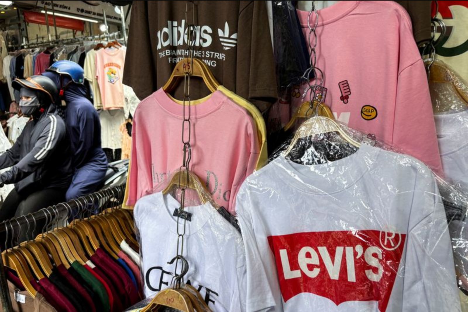 Counterfeit Trade Persists in Vietnam Despite U.S. IP Pressure and Local Crackdowns