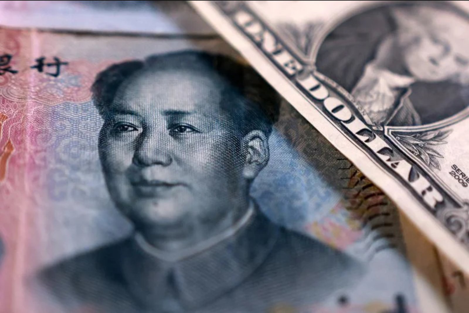 Chinese lenders lift U.S. dollar deposit rates as yuan strengthens