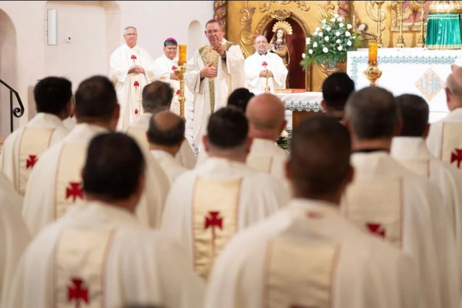 Catholic Delegation Crosses Nogales Border to Call for Dignified Treatment of Migrants