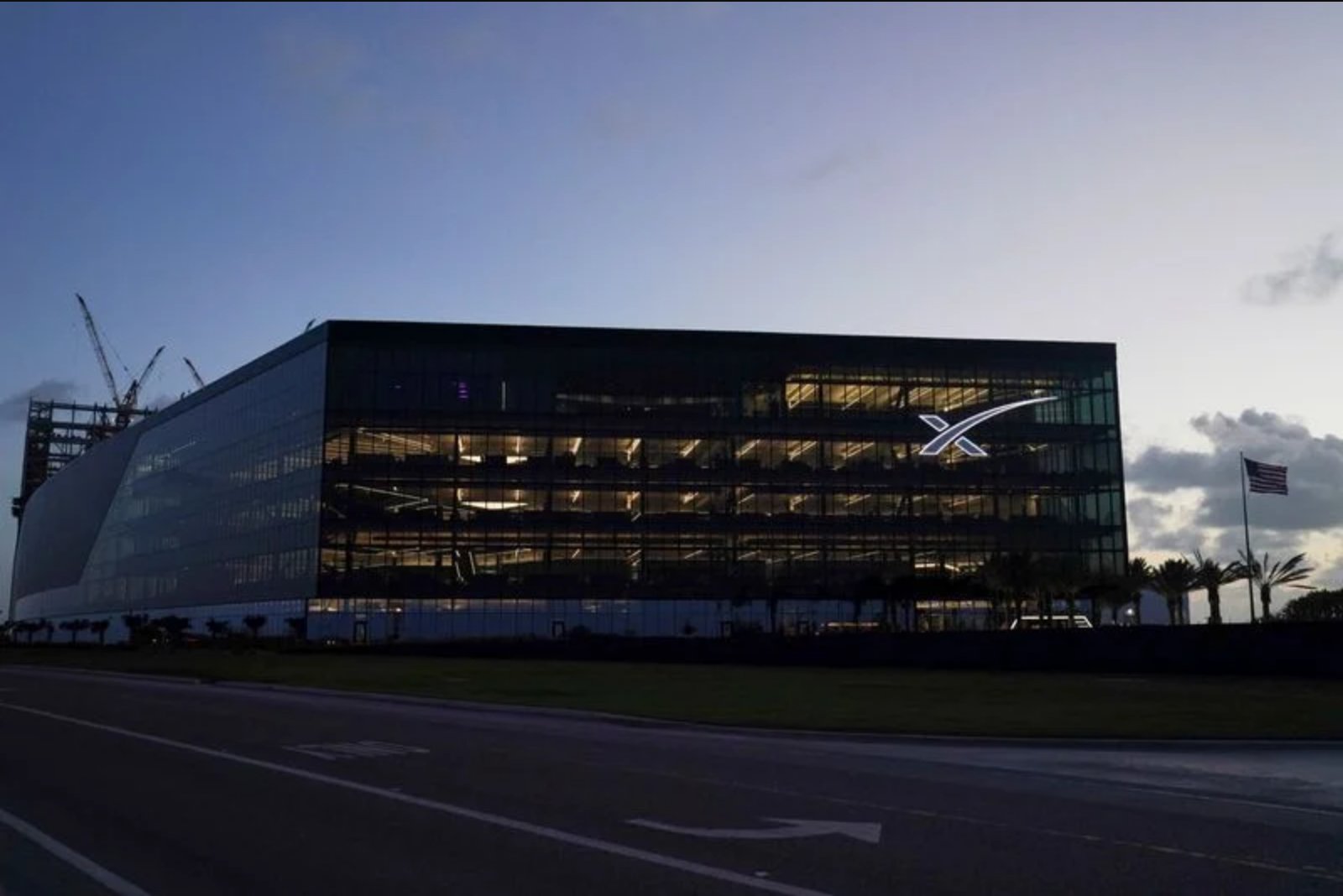 SpaceX launches five-tranche bond sale to fund costly AI buildout