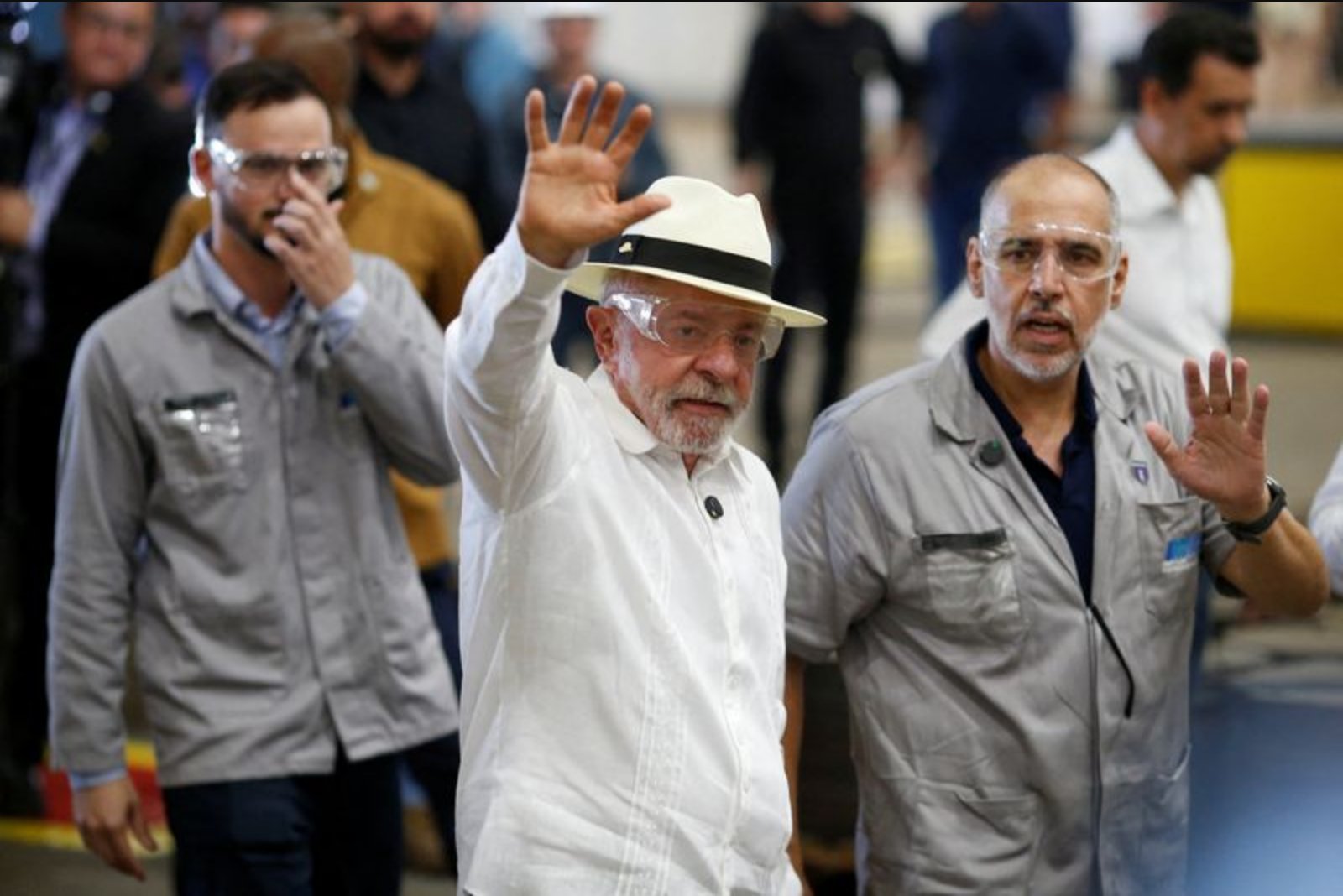 Brazil's Lower House Clears 40-Hour Workweek Amendment Backed by Lula