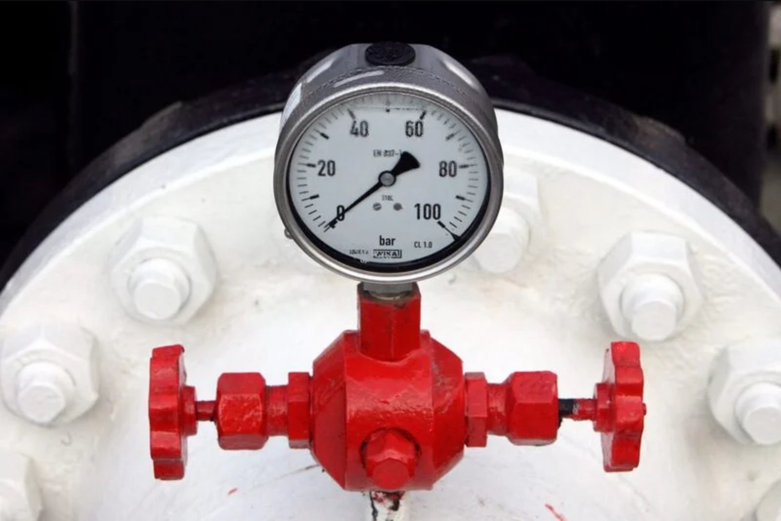 Hormuz Transit Uncertainty Sends European Gas Prices Up as Storage Lags Seasonal Norms