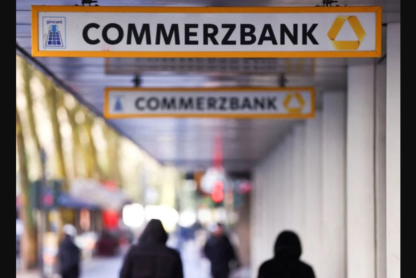 Commerzbank Says 7.85% of Shares Tendered in UniCredit Offer as Dispute Over Take-up Data Escalates