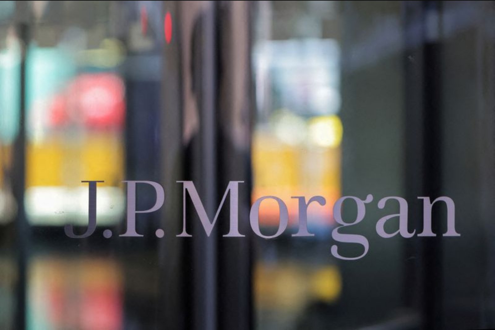 JPMorgan, Kuwaiti Lenders Join HSBC in $6 Billion Loan for KPC Pipeline Stake Buyers