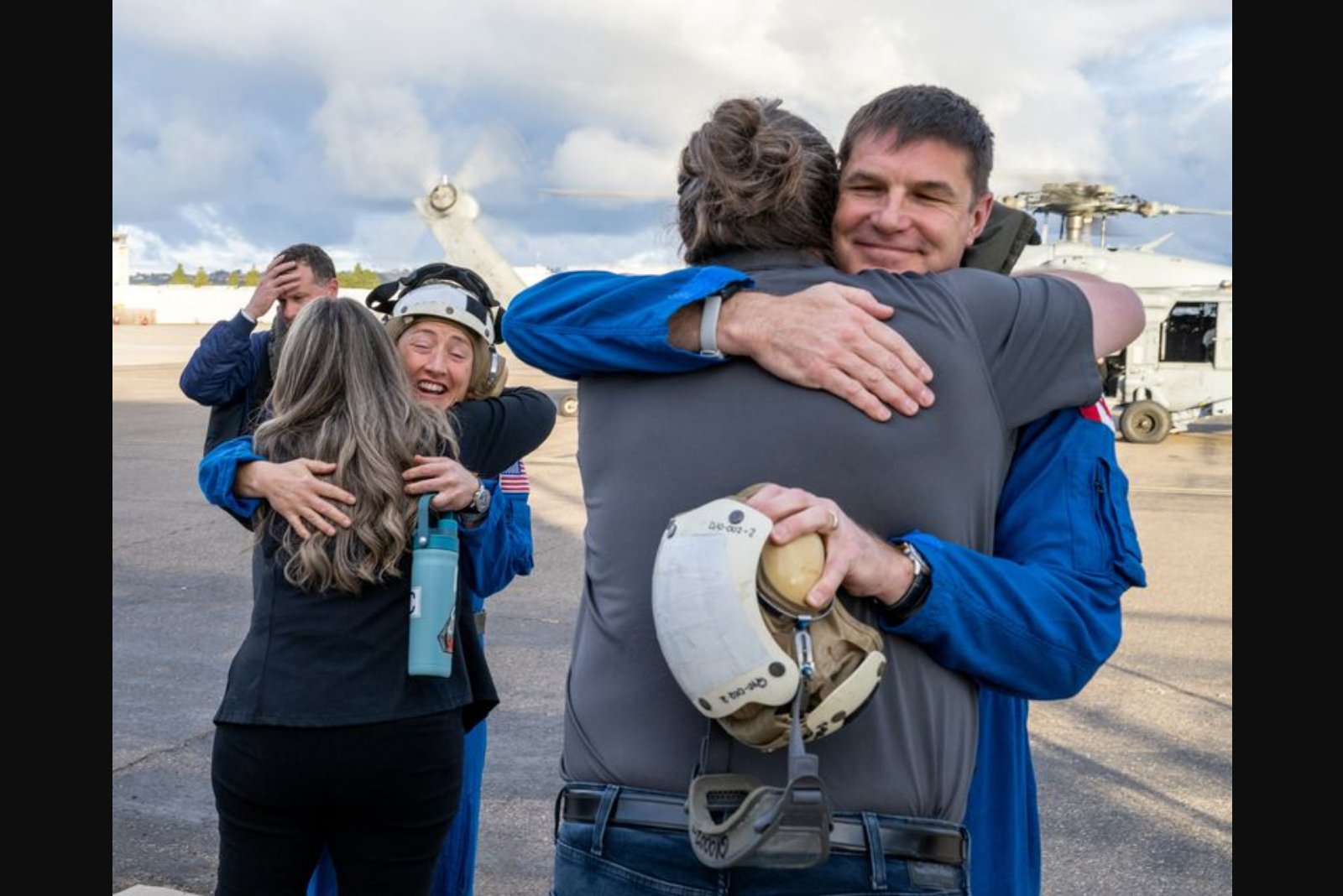 Artemis II Crew Returns Safely After Historic Lunar Flyby