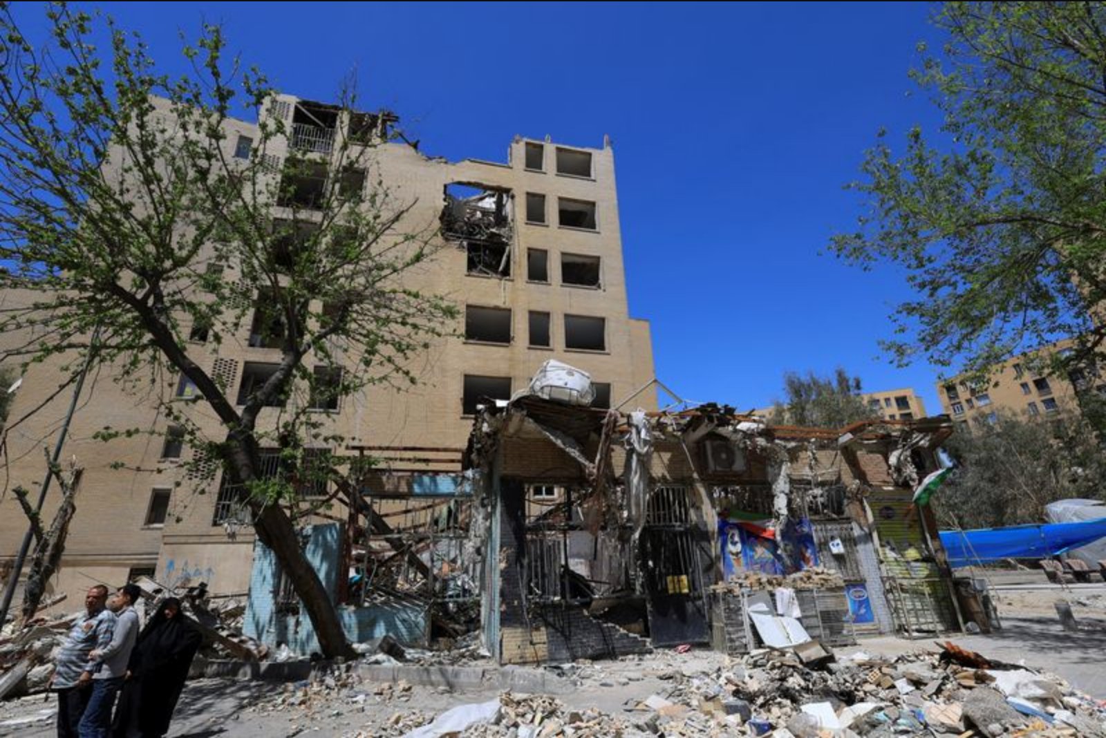 Global Firms Delay IPOs and Trim Dividends as Middle East Conflict Stokes Market Uncertainty