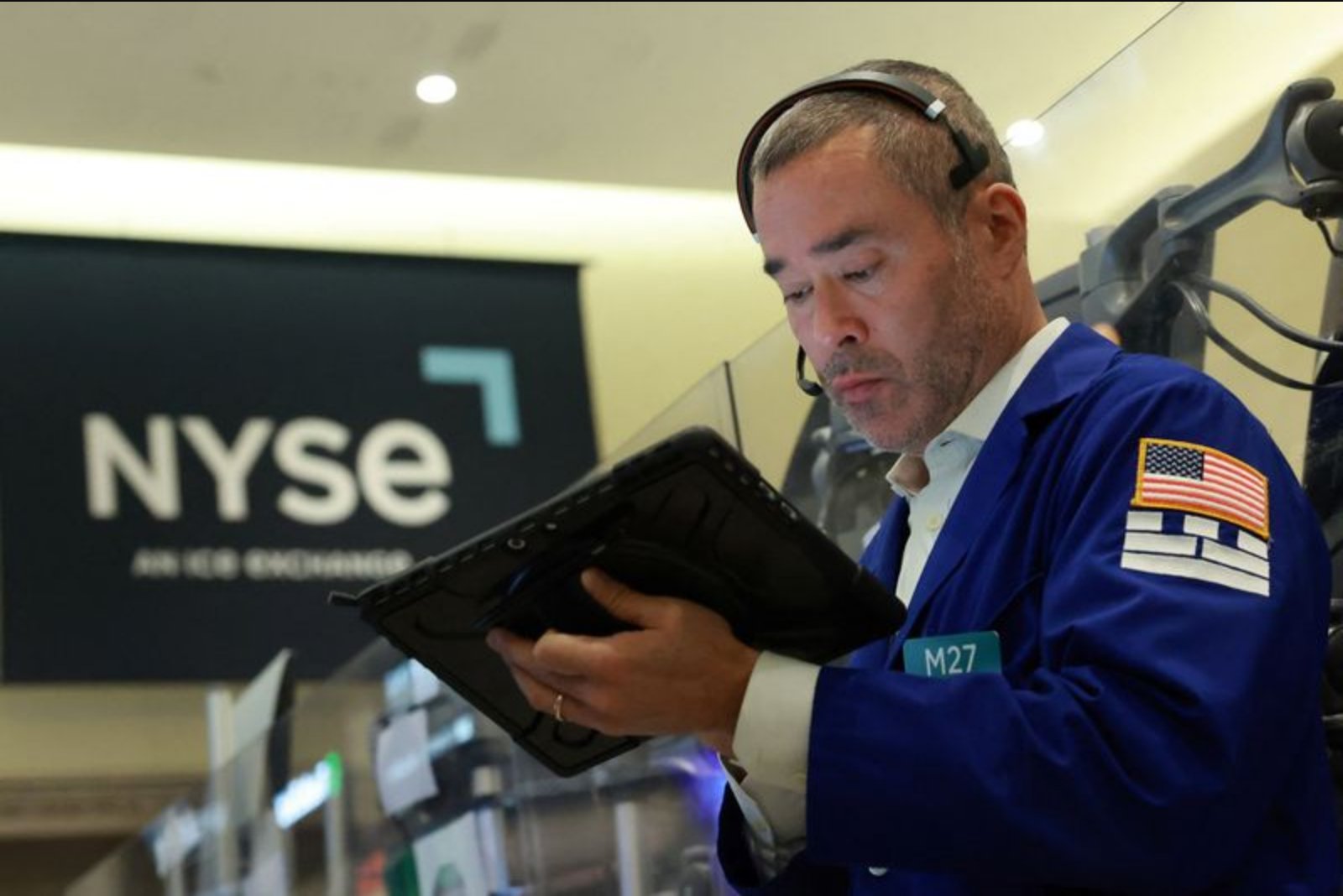 Crash Protection Costs Retreat as Middle East Conflict Continues